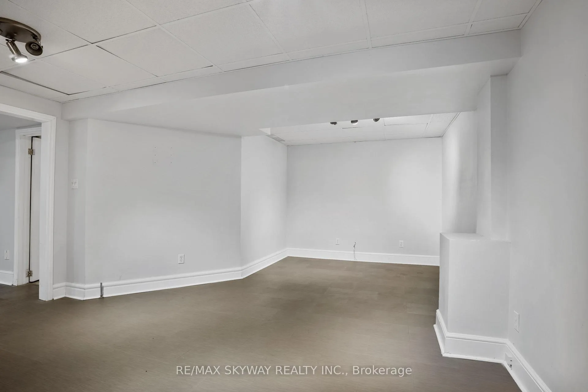 Photo 14 of 15 Briarfield Street, Kitchener, Idlewood — HOMEH