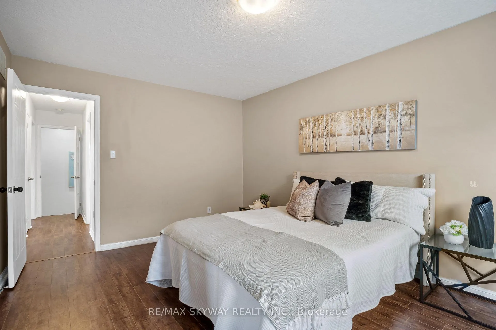 Photo 17 of 15 Briarfield Street, Kitchener, Idlewood — HOMEH