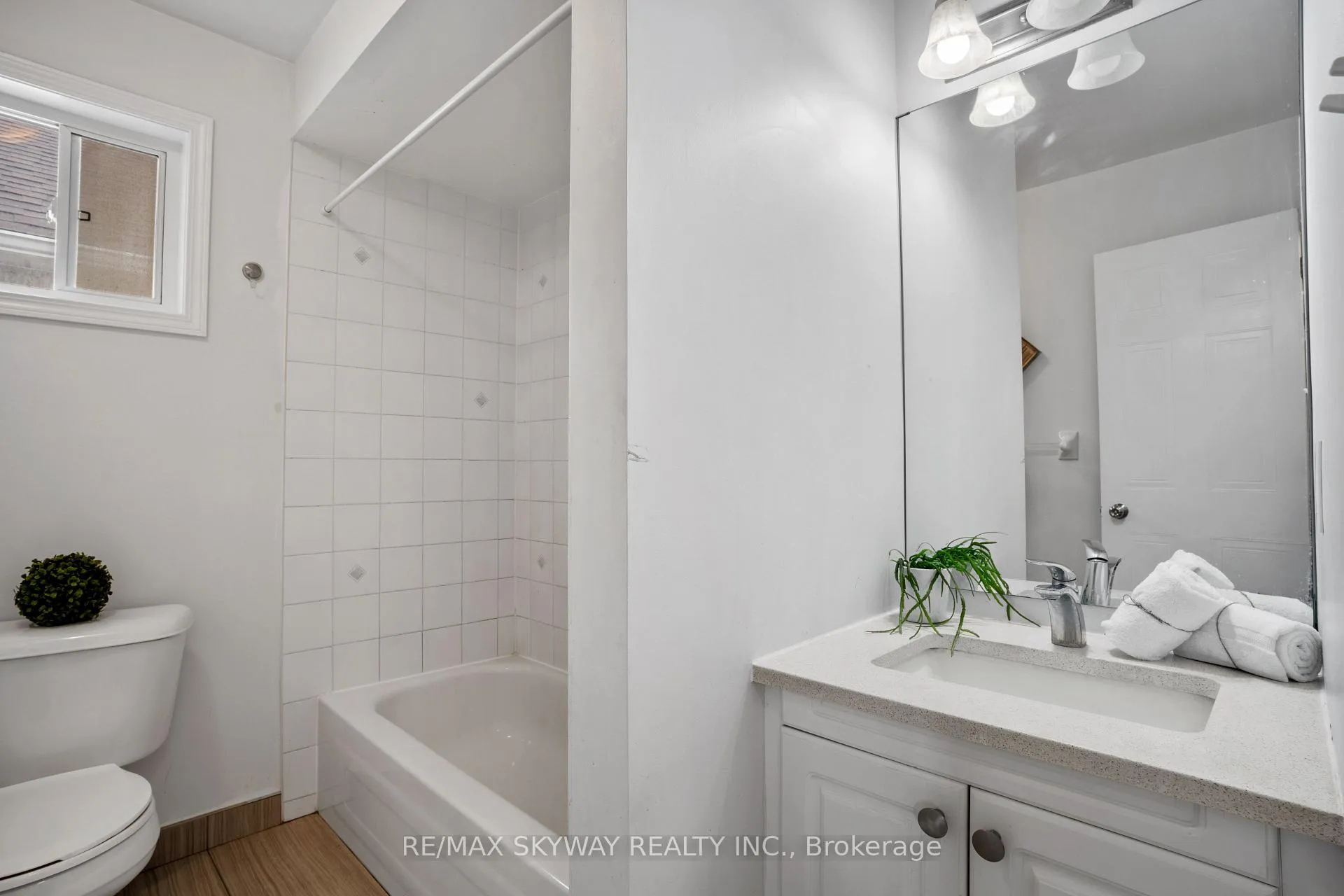 Photo 21 of 15 Briarfield Street, Kitchener, Idlewood — HOMEH
