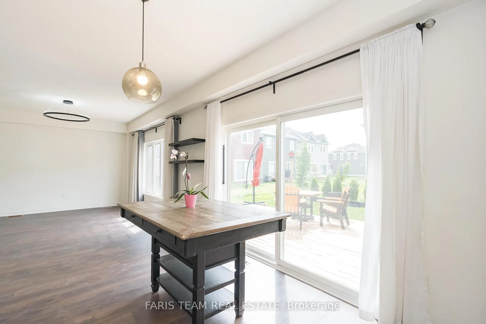 Photo 6 of 26 Dunes Drive, Wasaga Beach — HOMEH