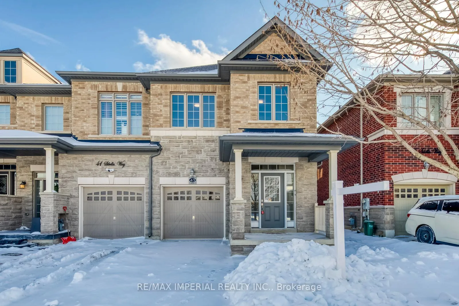 Photo 2 of 43 Sibella Way, Vaughan, Vellore Village — HOMEH