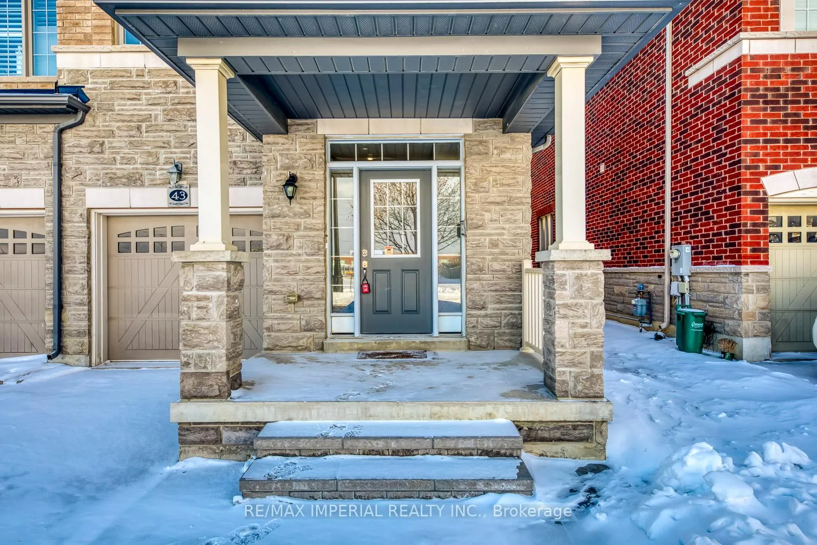 Photo 3 of 43 Sibella Way, Vaughan, Vellore Village — HOMEH