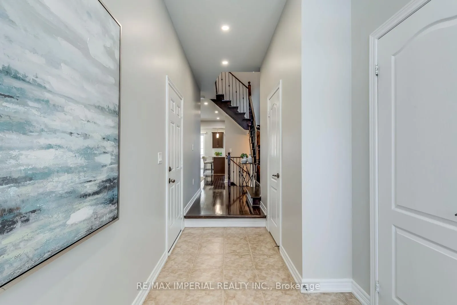 Photo 5 of 43 Sibella Way, Vaughan, Vellore Village — HOMEH