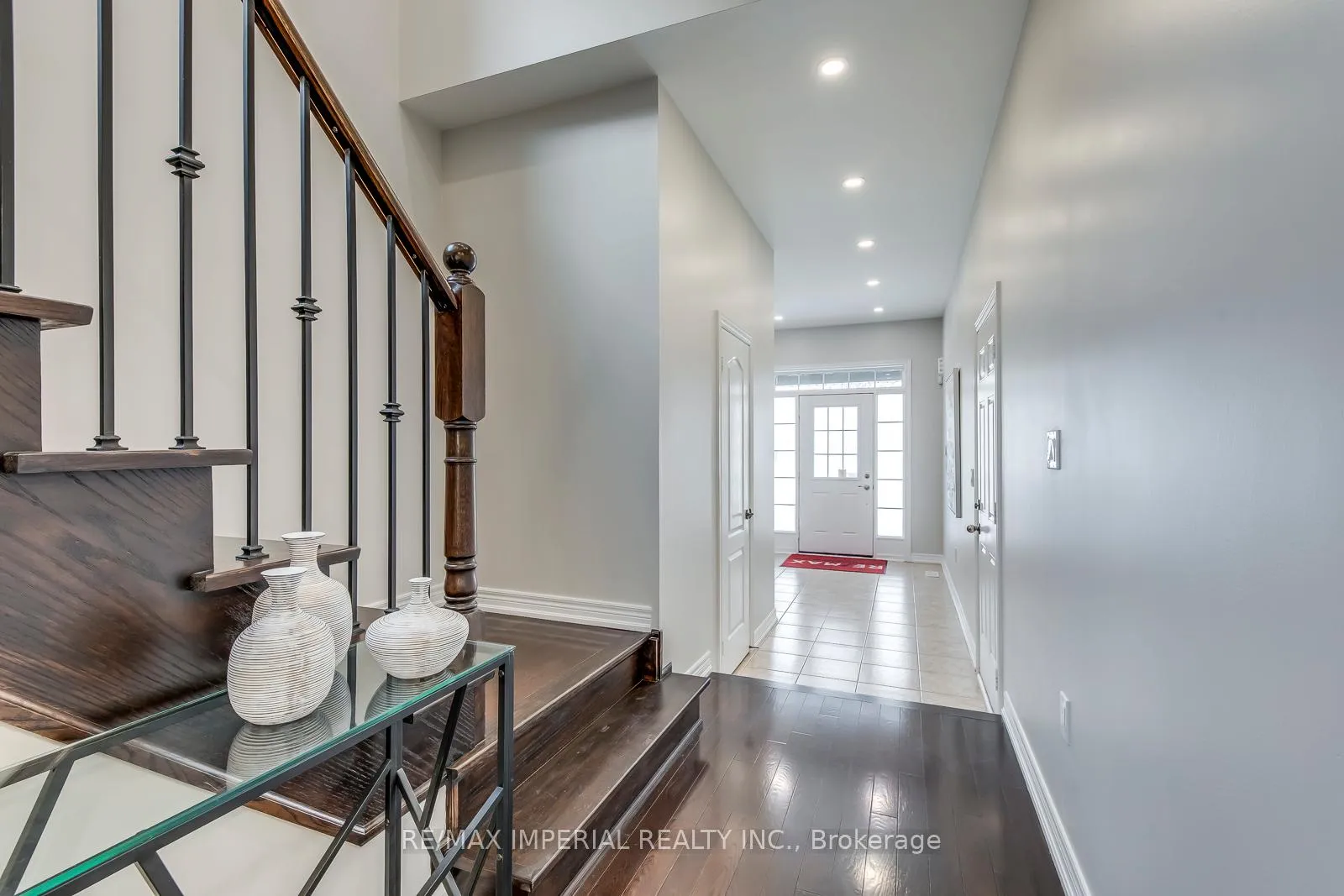 Photo 6 of 43 Sibella Way, Vaughan, Vellore Village — HOMEH