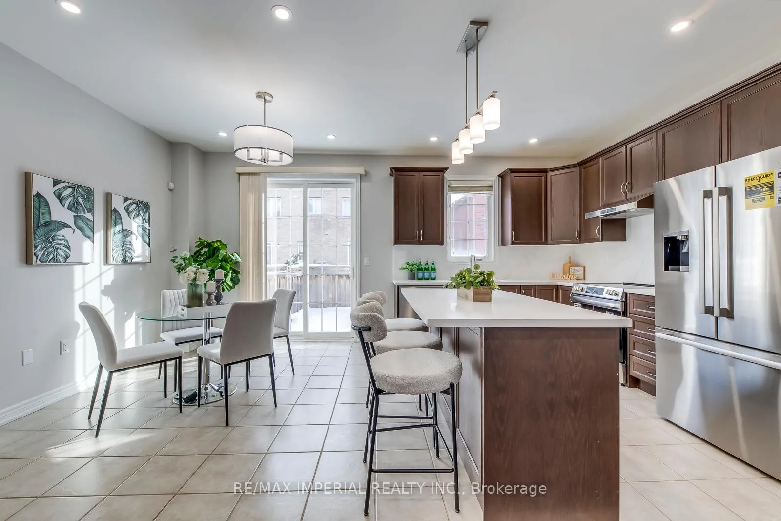 Photo 17 of 43 Sibella Way, Vaughan, Vellore Village — HOMEH