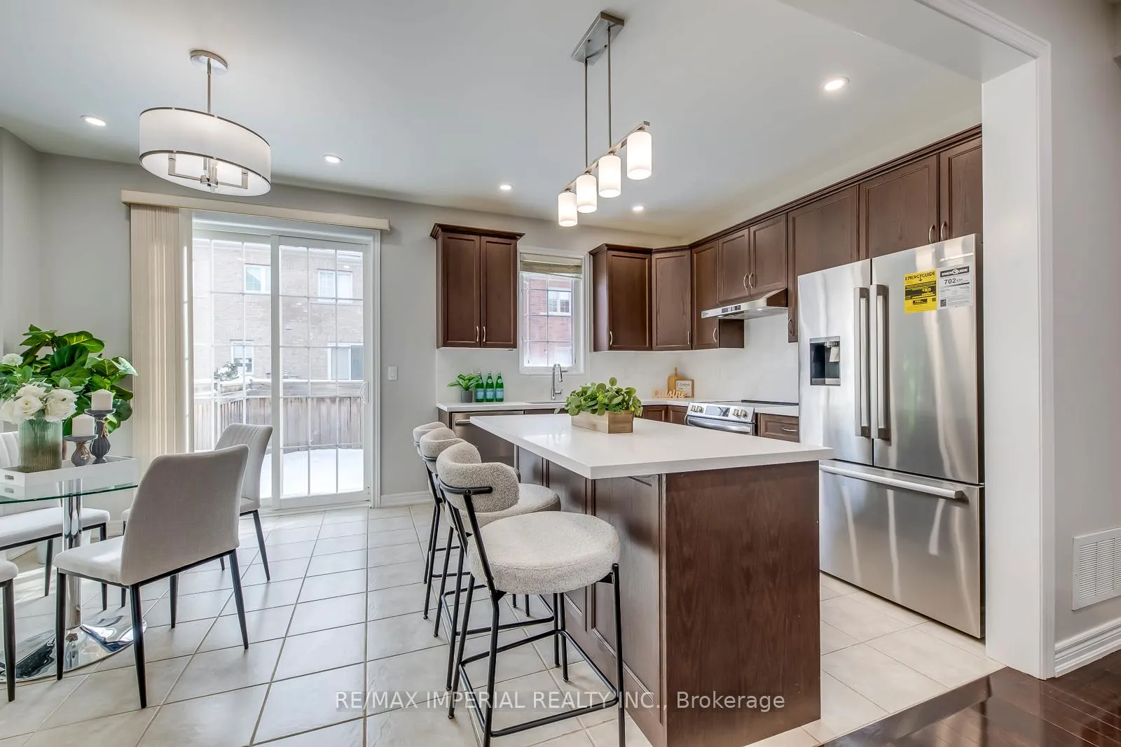 Photo 18 of 43 Sibella Way, Vaughan, Vellore Village — HOMEH