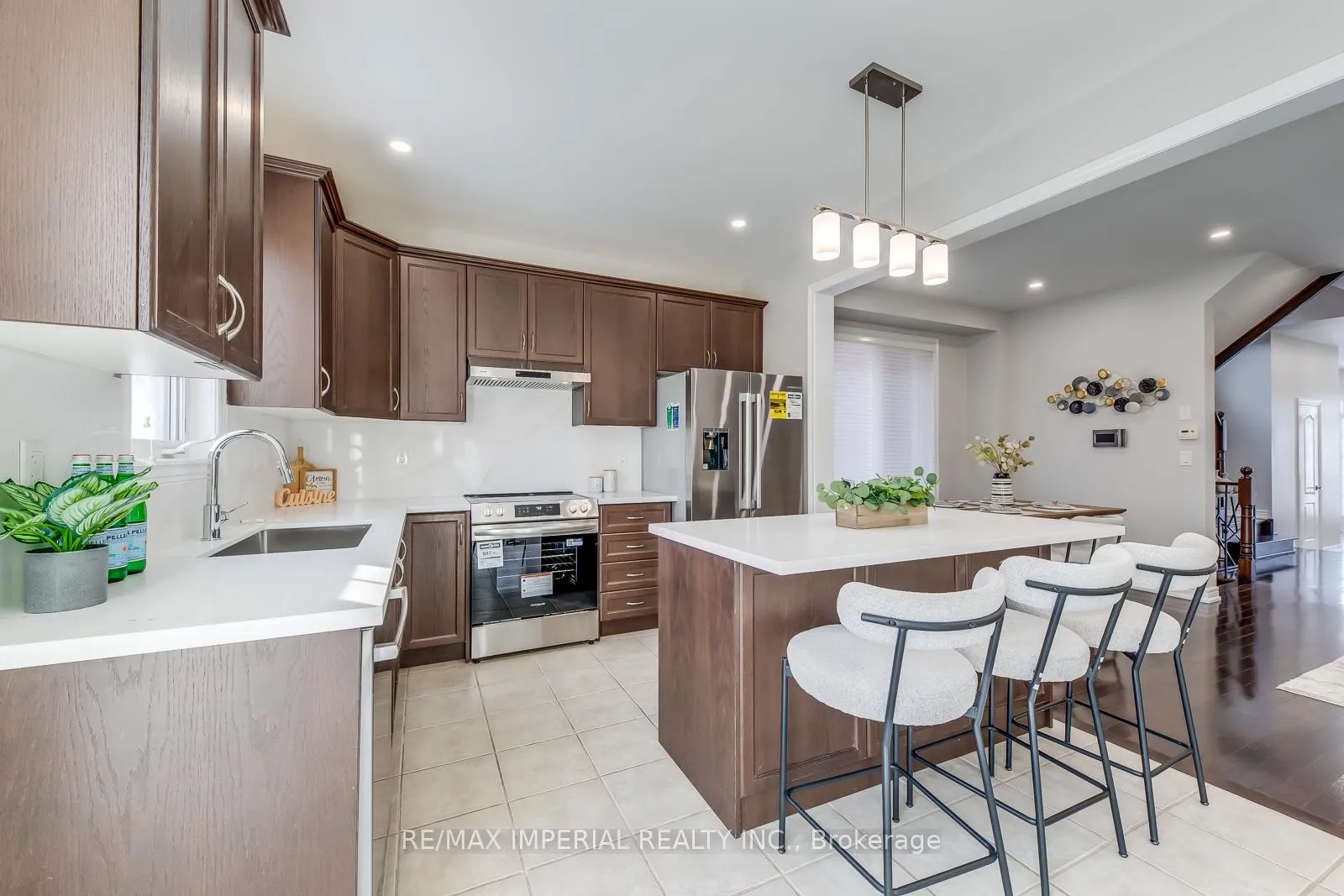 Photo 19 of 43 Sibella Way, Vaughan, Vellore Village — HOMEH