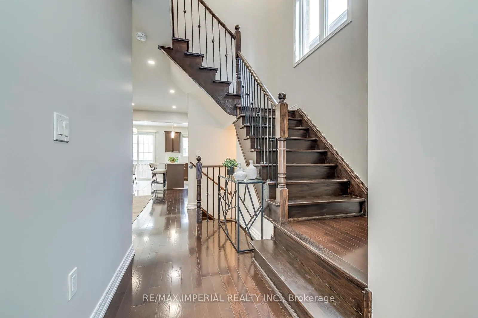 Photo 30 of 43 Sibella Way, Vaughan, Vellore Village — HOMEH