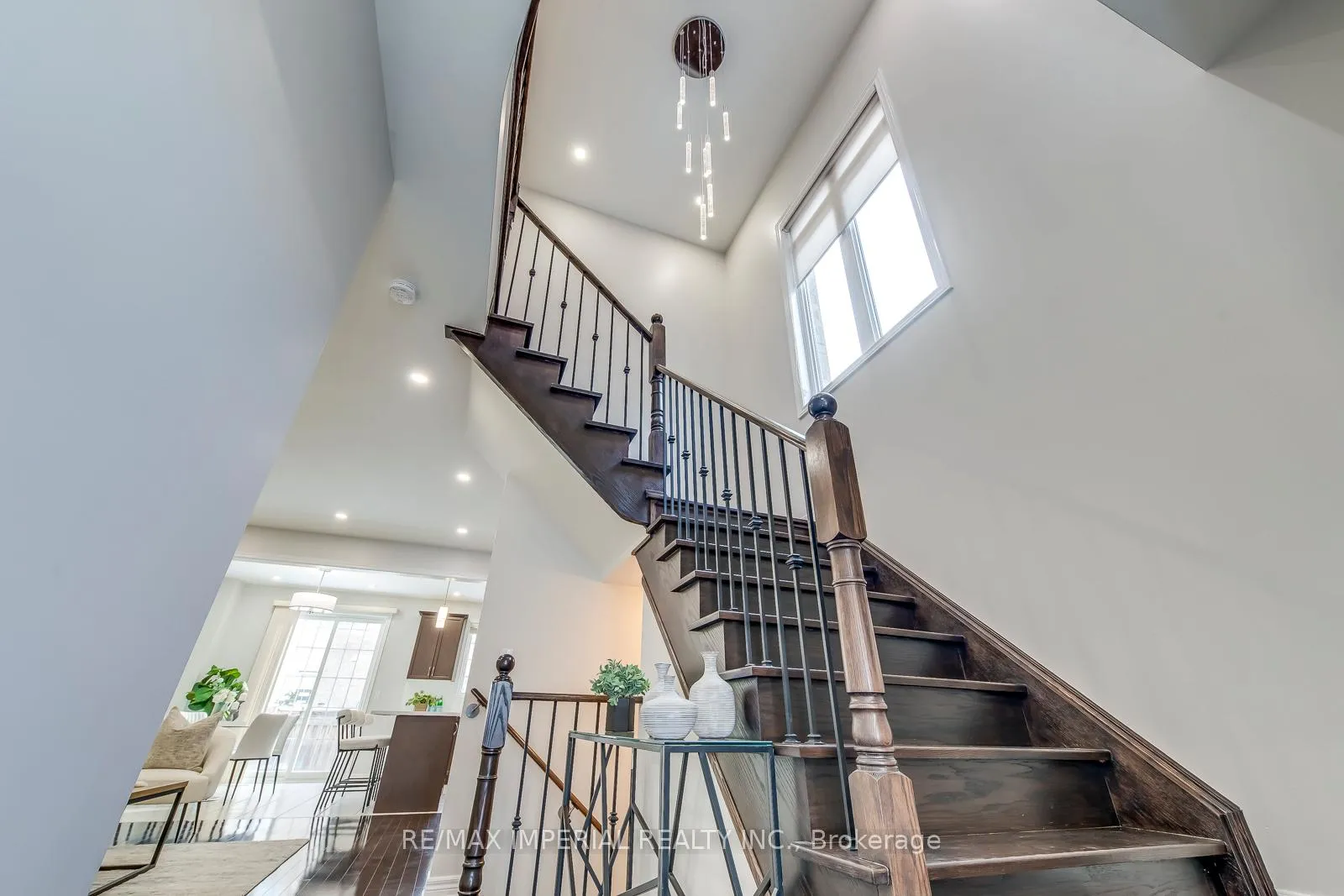 Photo 31 of 43 Sibella Way, Vaughan, Vellore Village — HOMEH