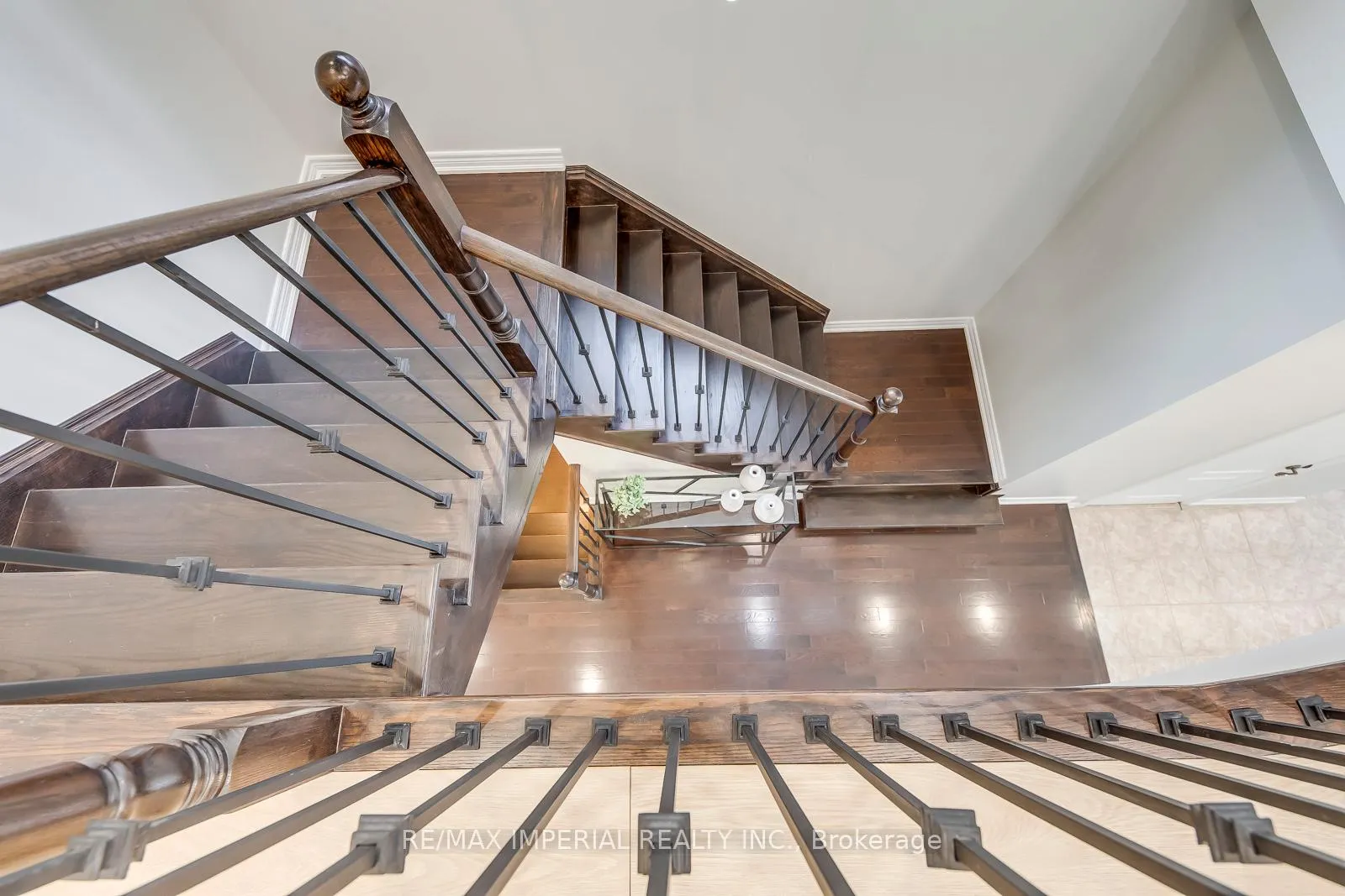 Photo 32 of 43 Sibella Way, Vaughan, Vellore Village — HOMEH