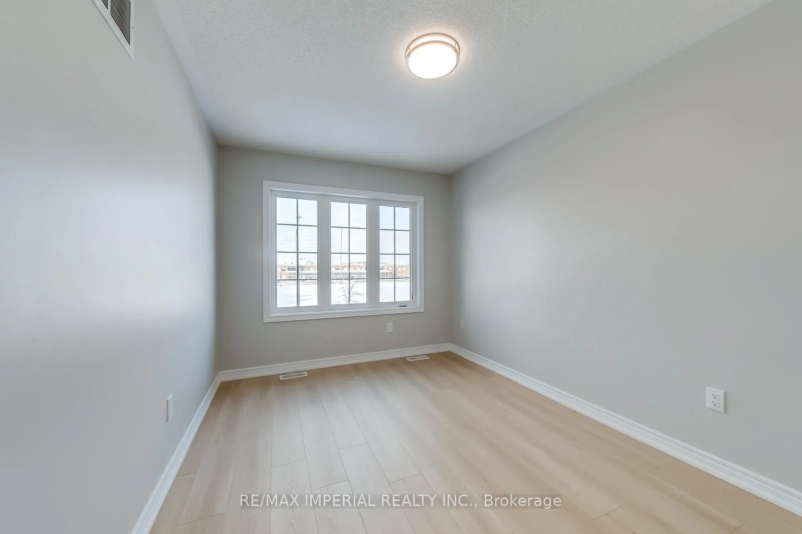 Photo 43 of 43 Sibella Way, Vaughan, Vellore Village — HOMEH