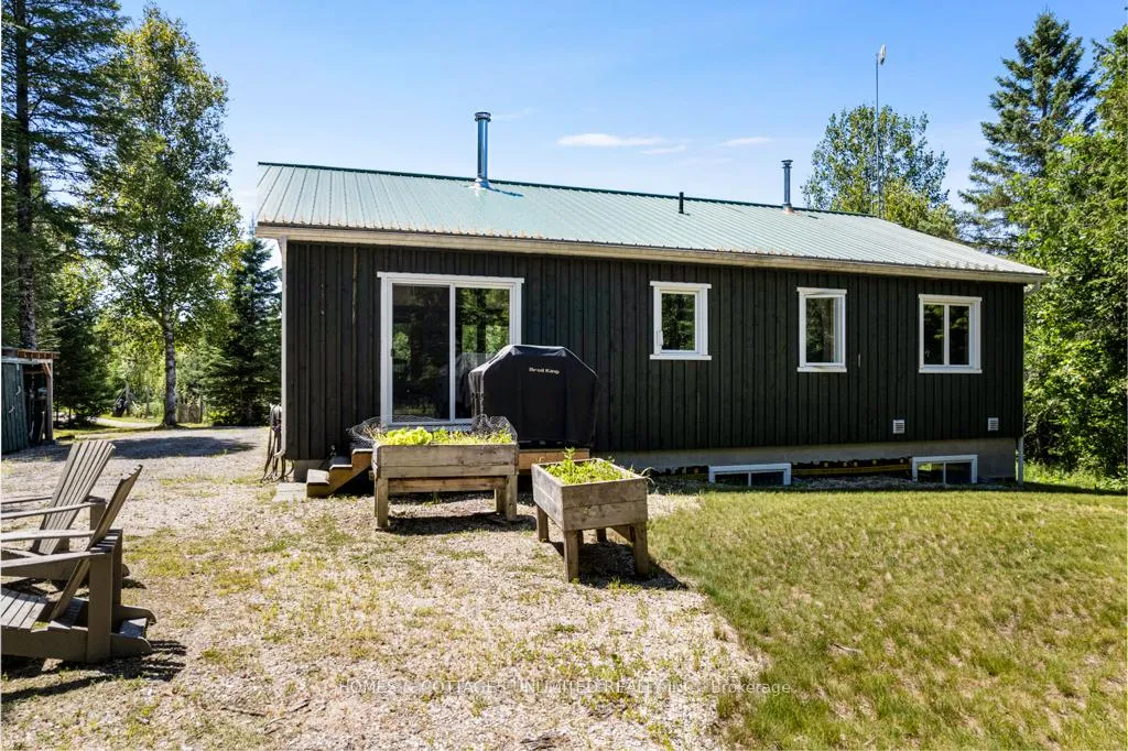 Photo 3 of 121 Proulx Lane, Lanark Highlands, Lanark Highlands (Lanark) Twp — HOMEH