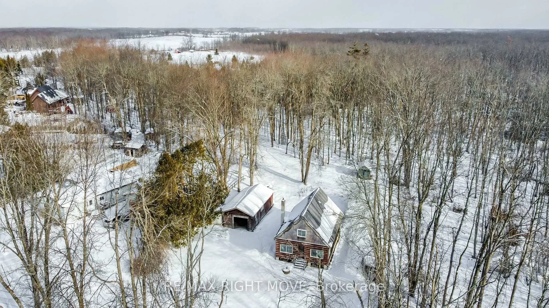Photo 1 of 3543 Peter Street, Ramara, Rural Ramara — HOMEH