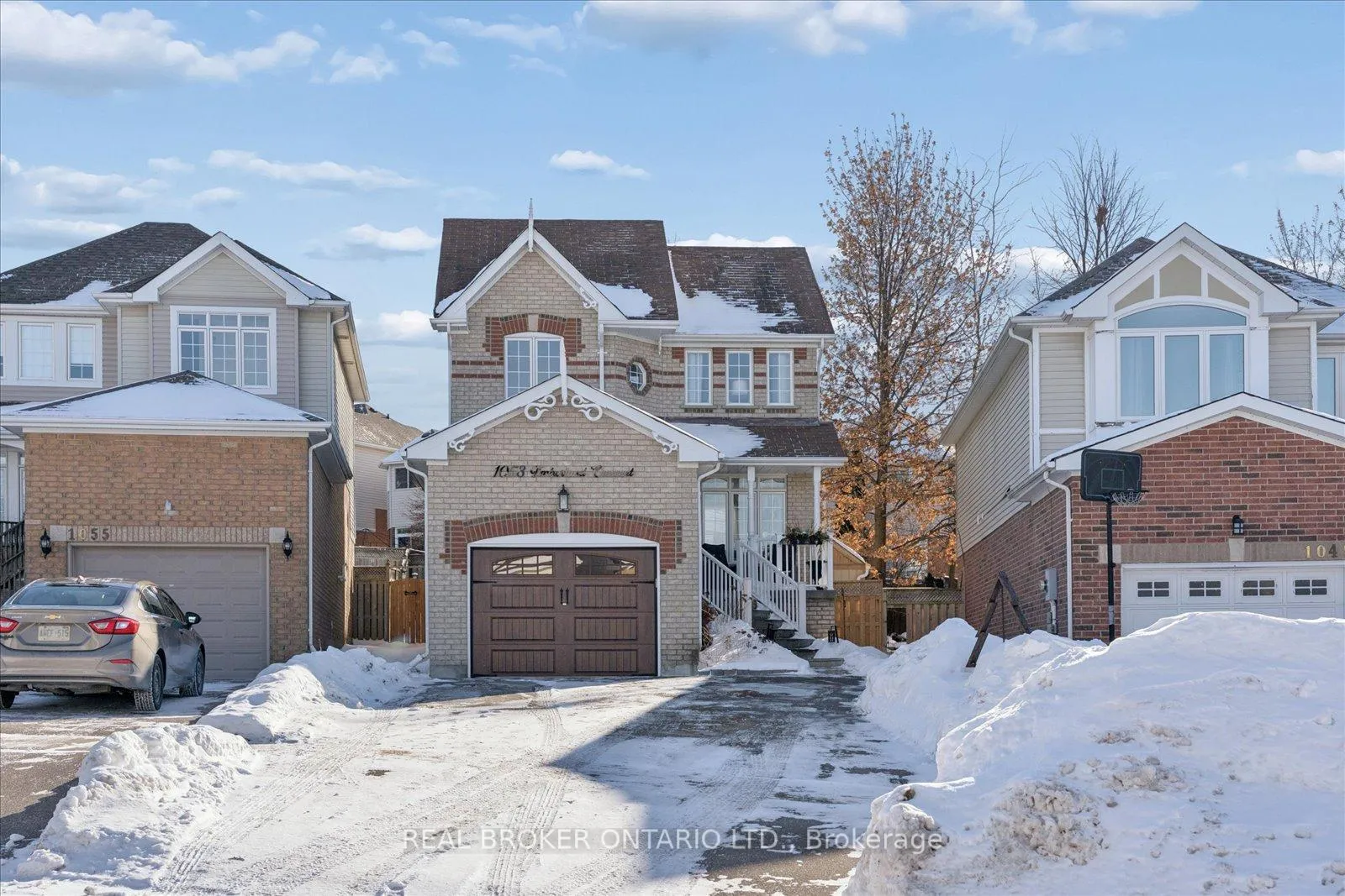 Photo 1 of 1053 Timberland Crescent, Oshawa, Pinecrest — HOMEH