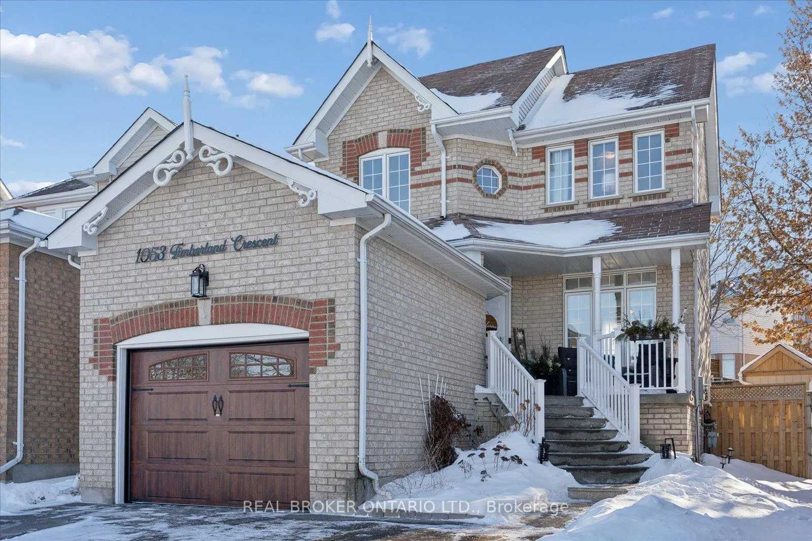 Photo 3 of 1053 Timberland Crescent, Oshawa, Pinecrest — HOMEH