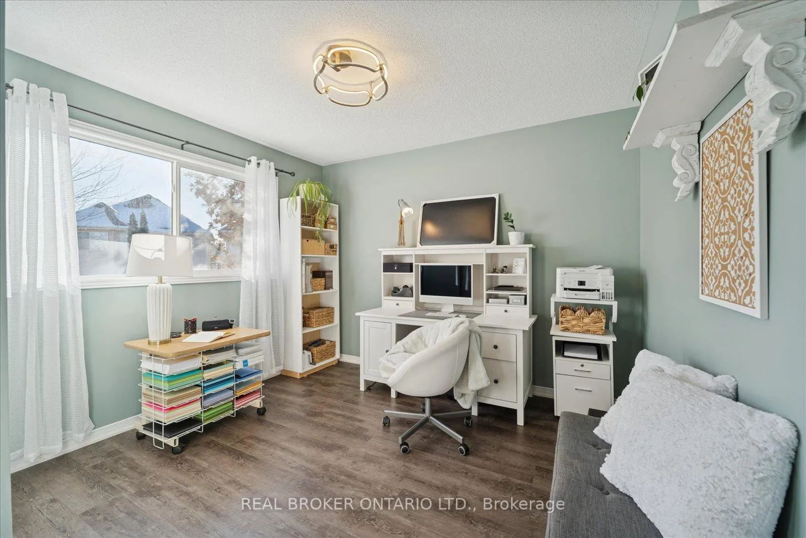 Photo 33 of 1053 Timberland Crescent, Oshawa, Pinecrest — HOMEH