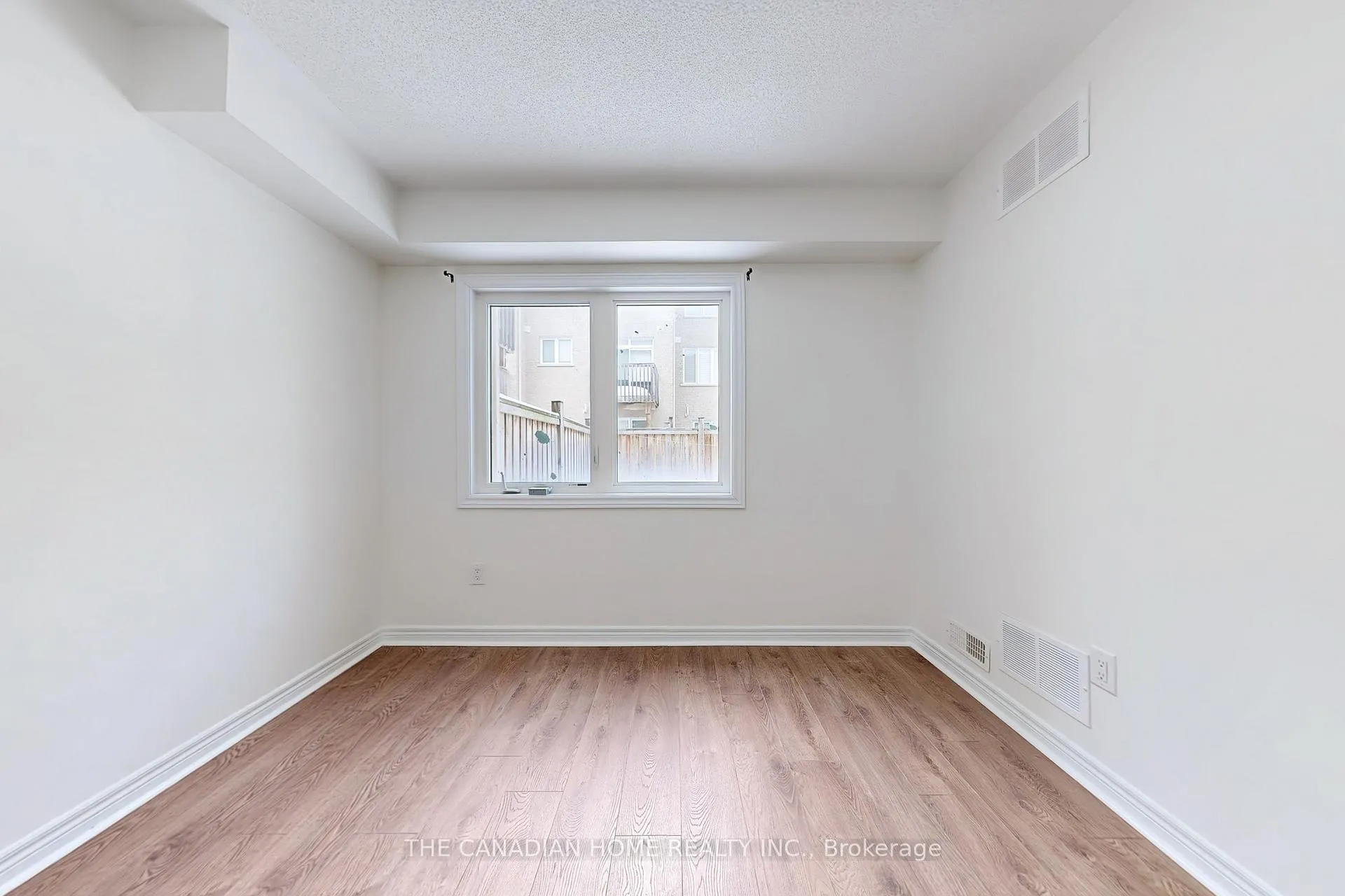 Photo 36 of 10 Rockbrook Trail, Brampton, Northwest Brampton — HOMEH