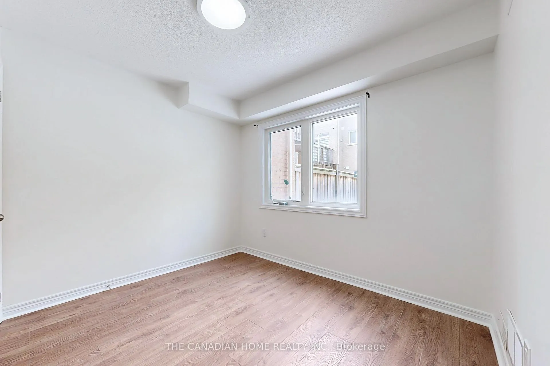 Photo 37 of 10 Rockbrook Trail, Brampton, Northwest Brampton — HOMEH