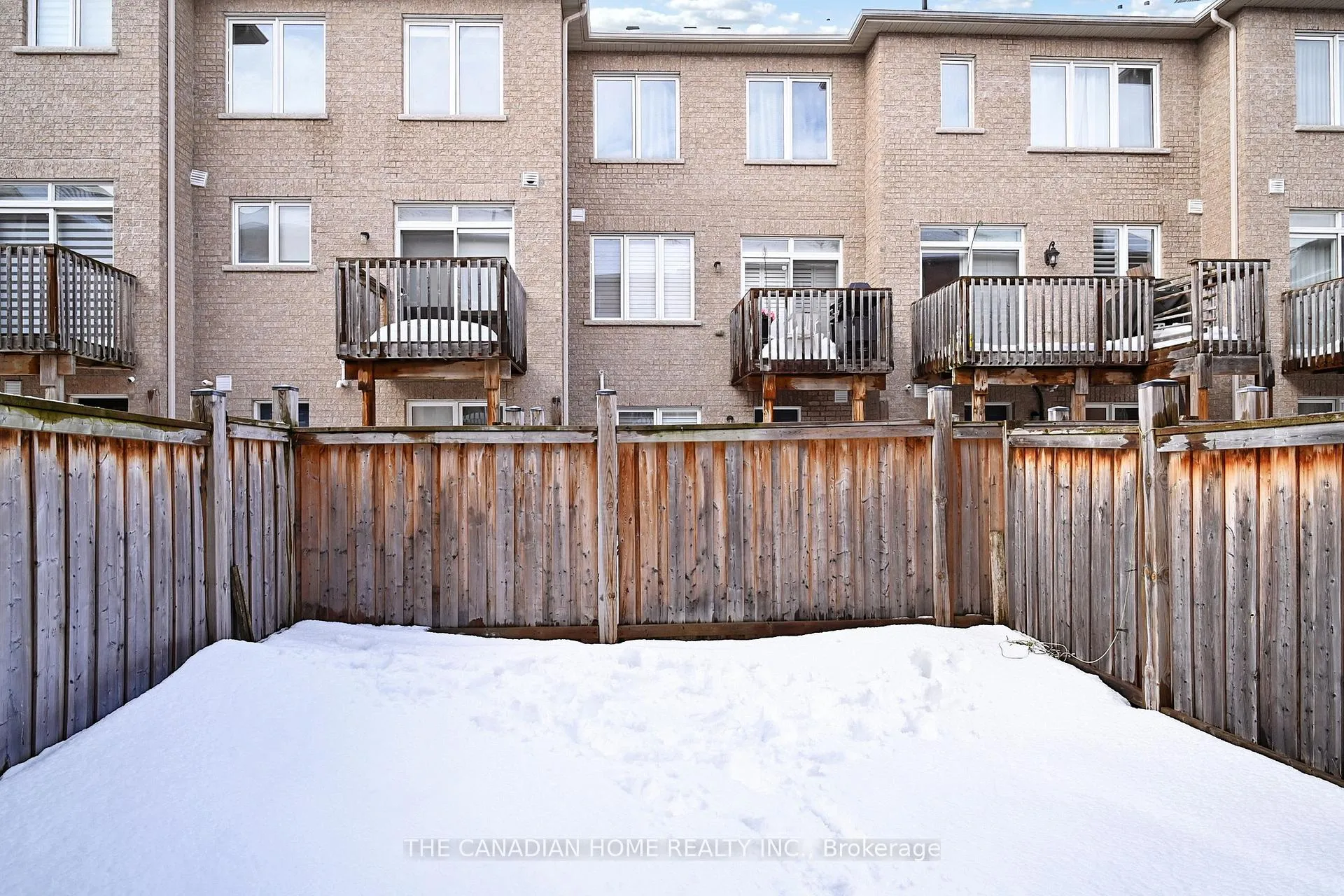 Photo 48 of 10 Rockbrook Trail, Brampton, Northwest Brampton — HOMEH