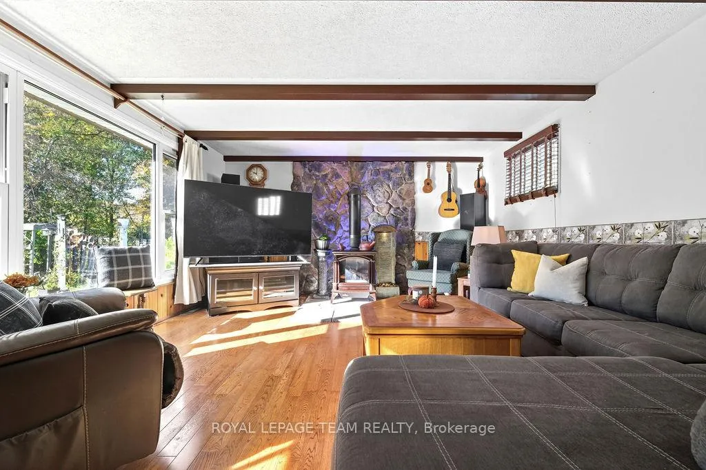 Photo 13 of 144 Opeongo Road, Renfrew — HOMEH