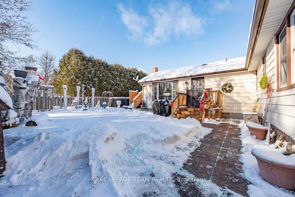 Photo 27 of 144 Opeongo Road, Renfrew — HOMEH