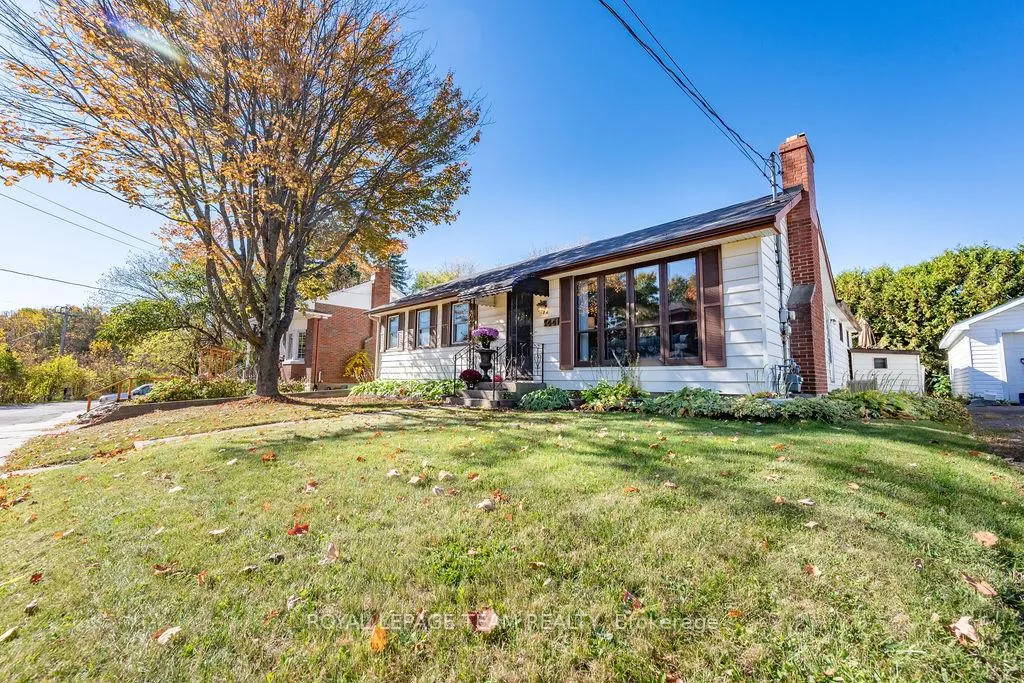 Photo 36 of 144 Opeongo Road, Renfrew — HOMEH