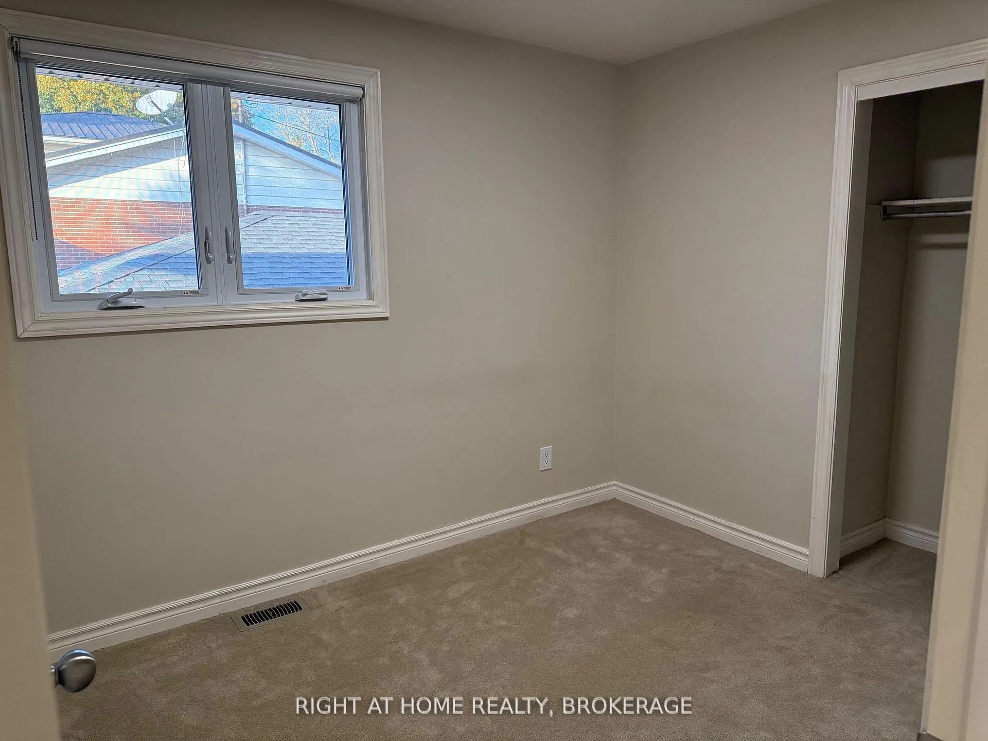 Photo 12 of 1190 Haist Street, Pelham, Fonthill — HOMEH