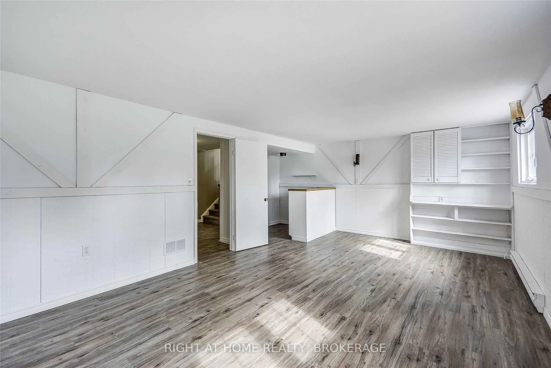 Photo 25 of 1190 Haist Street, Pelham, Fonthill — HOMEH