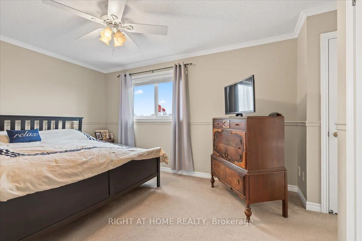 Photo 11 of 7 Michael Crescent, Barrie, East Bayfield — HOMEH