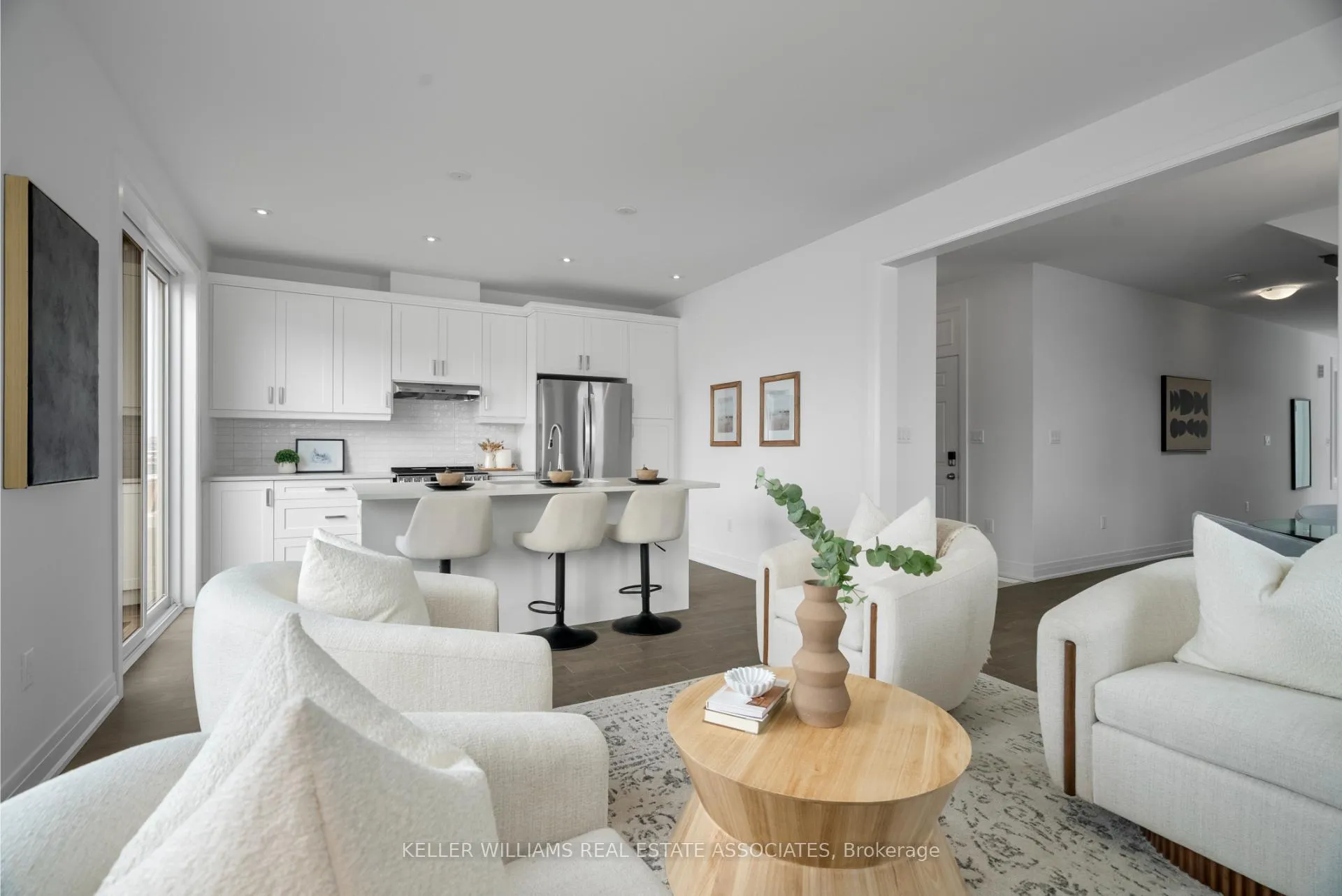 Photo 8 of 12 Aster Woods Drive, Caledon, Rural Caledon — HOMEH
