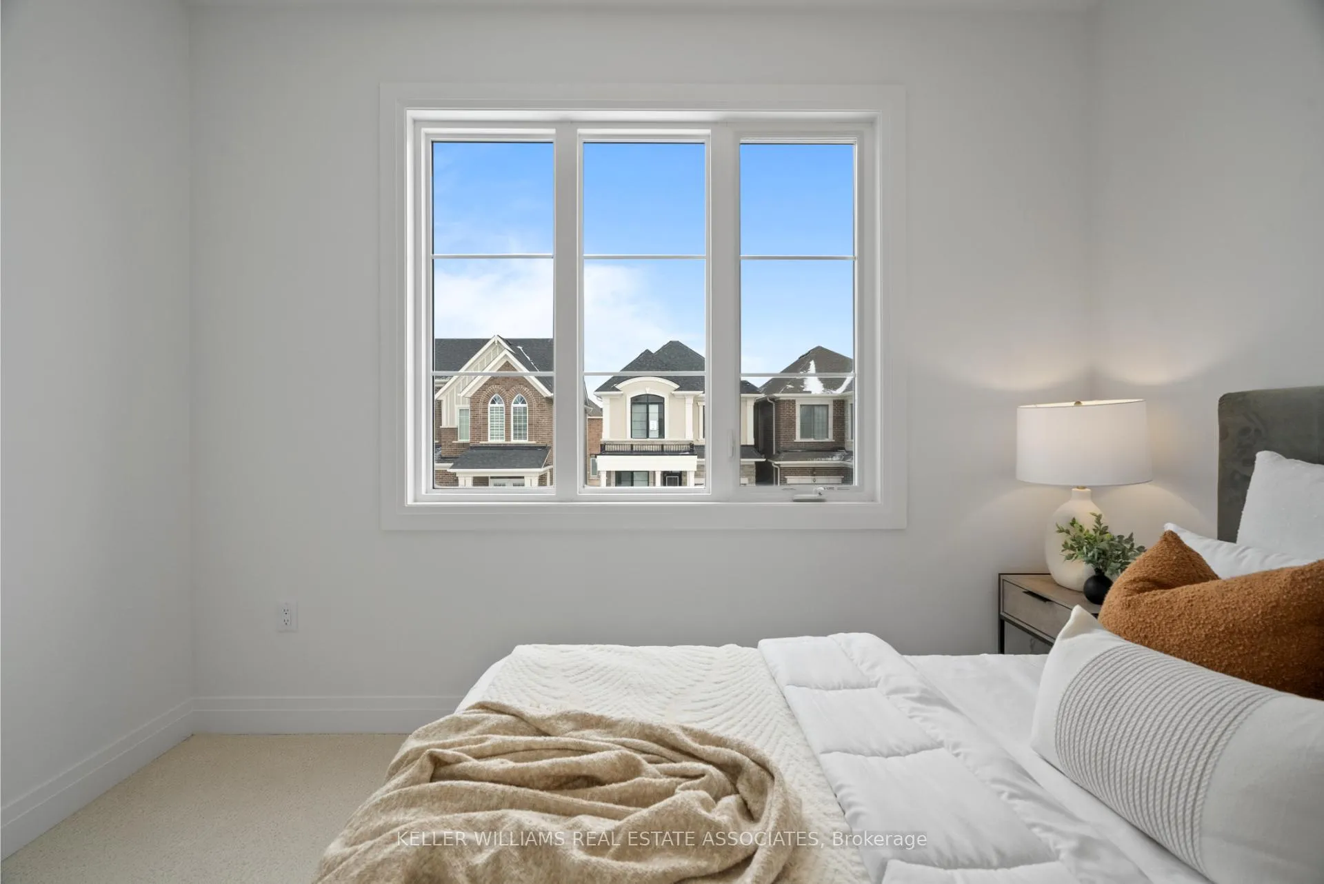 Photo 17 of 12 Aster Woods Drive, Caledon, Rural Caledon — HOMEH