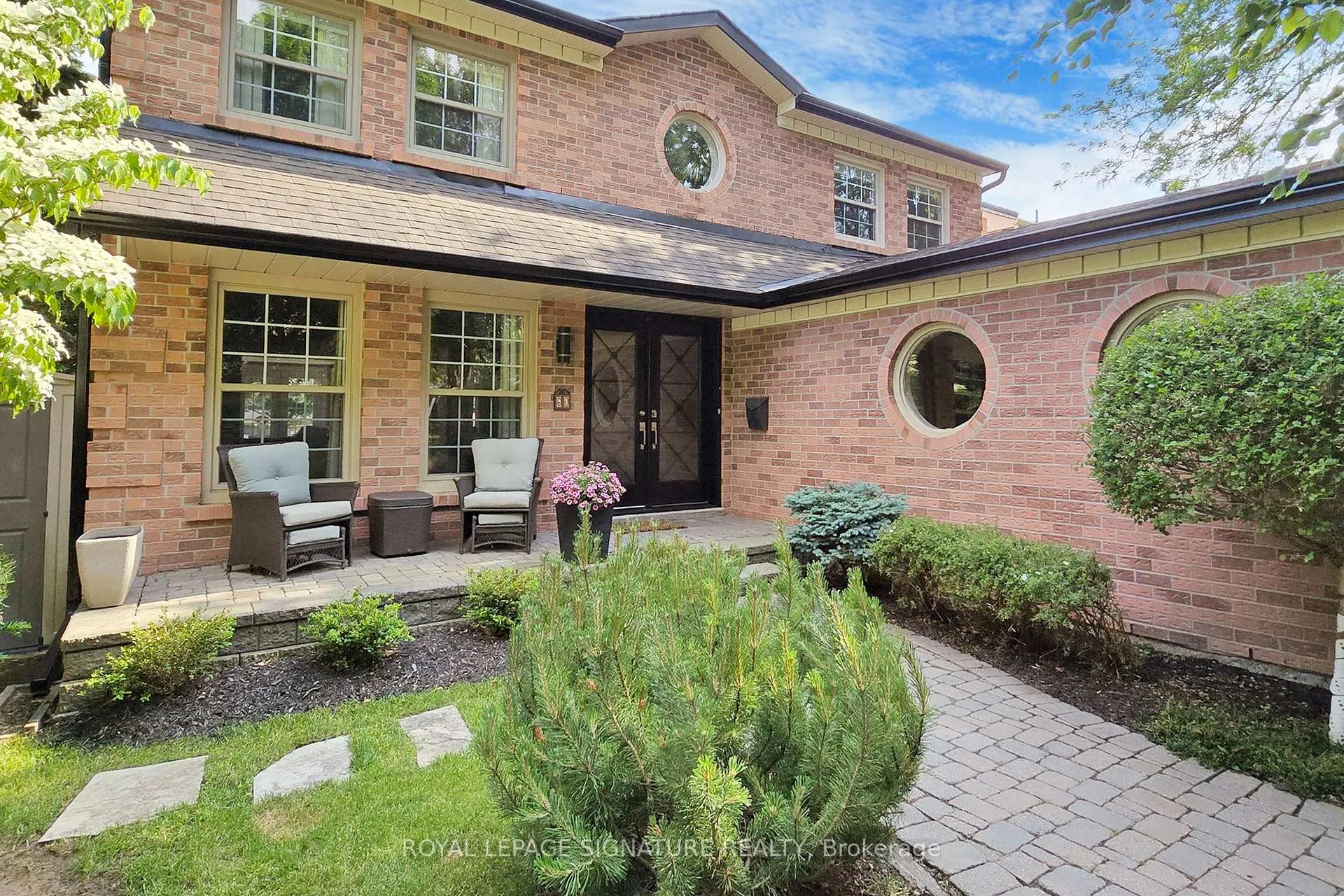 Photo 2 of 60 Ferndell Circle, Markham, Unionville — HOMEH