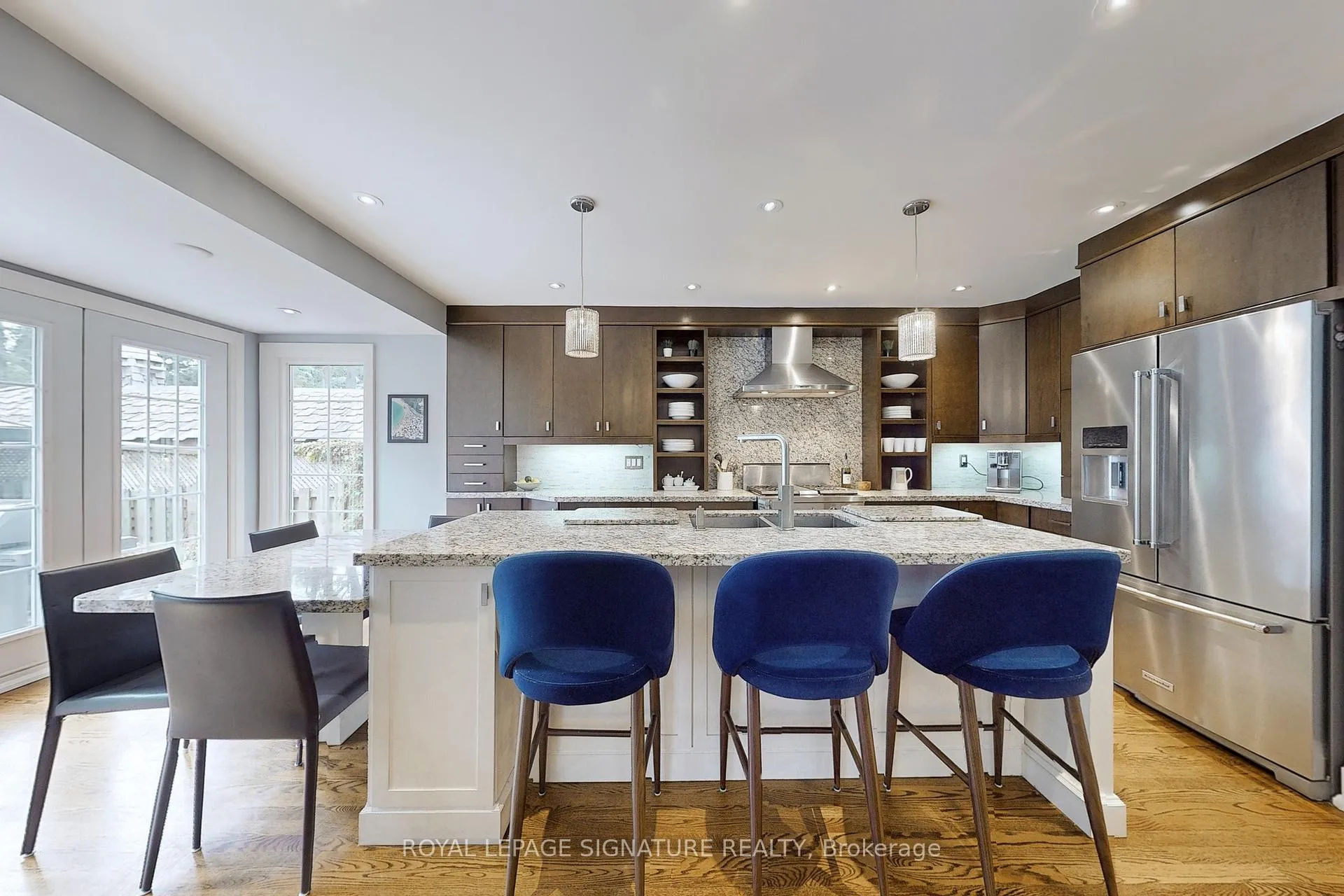 Photo 8 of 60 Ferndell Circle, Markham, Unionville — HOMEH