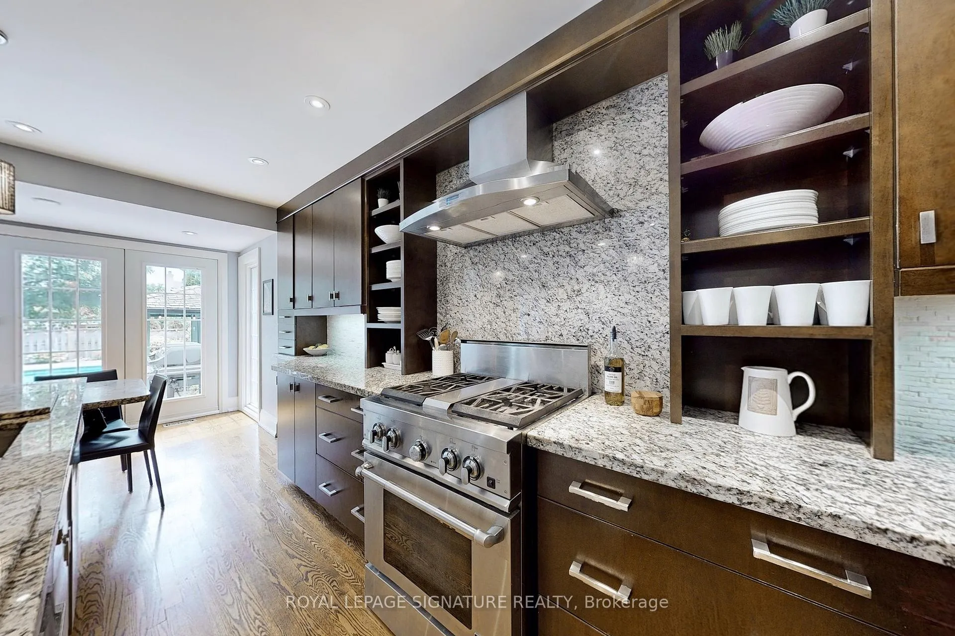 Photo 11 of 60 Ferndell Circle, Markham, Unionville — HOMEH