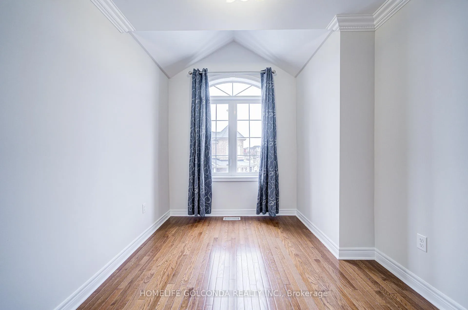 Photo 25 of 63 Kincaid Lane, Markham, Middlefield — HOMEH