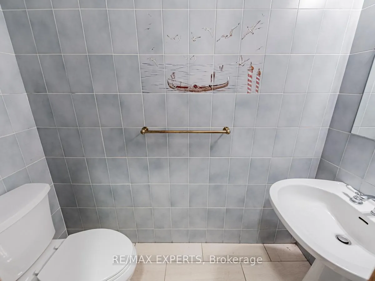 Photo 16 of 12 Arrowhead Drive, Vaughan, East Woodbridge — HOMEH