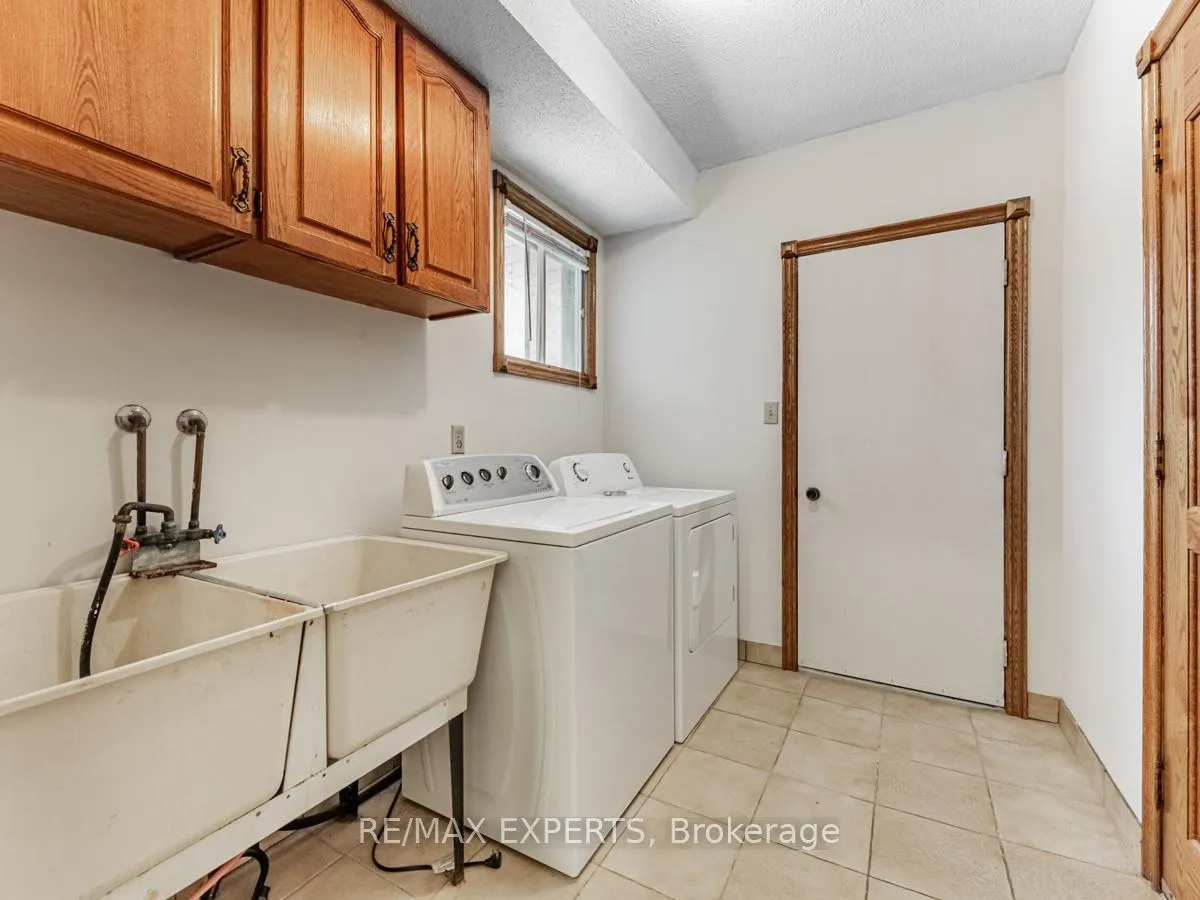 Photo 30 of 12 Arrowhead Drive, Vaughan, East Woodbridge — HOMEH