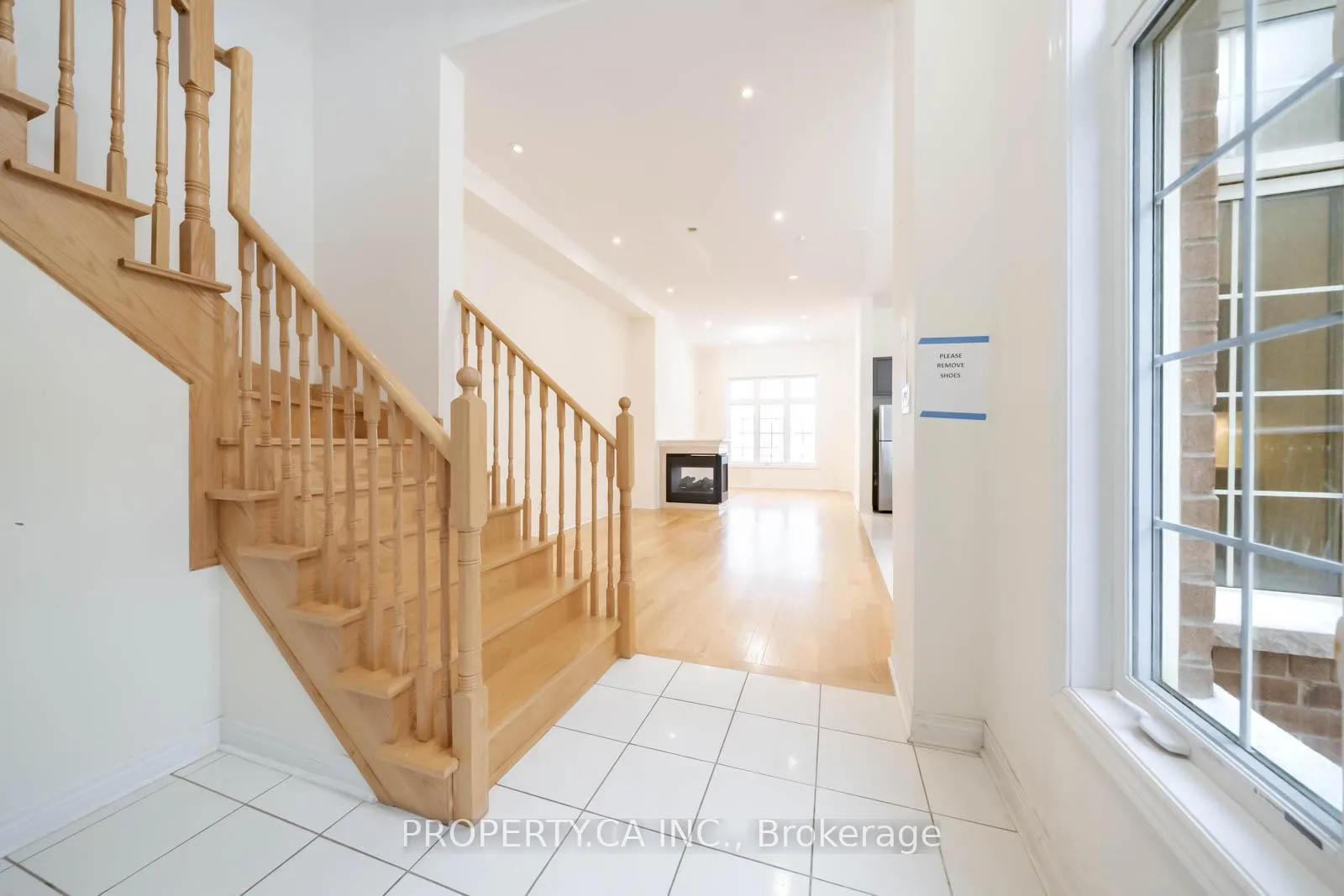Photo 12 of 120 Braebrook Drive, Whitby, Rolling Acres — HOMEH