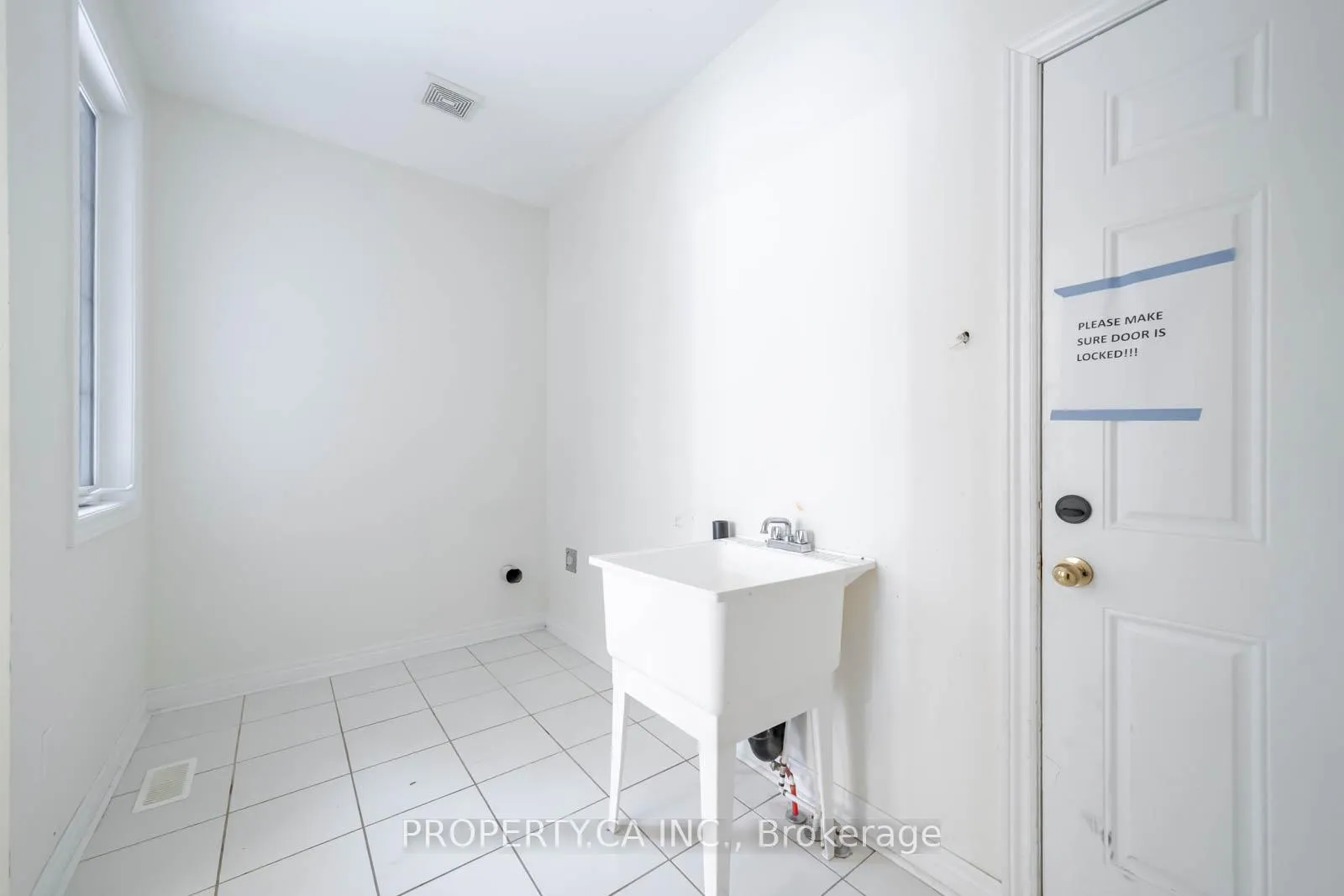 Photo 13 of 120 Braebrook Drive, Whitby, Rolling Acres — HOMEH