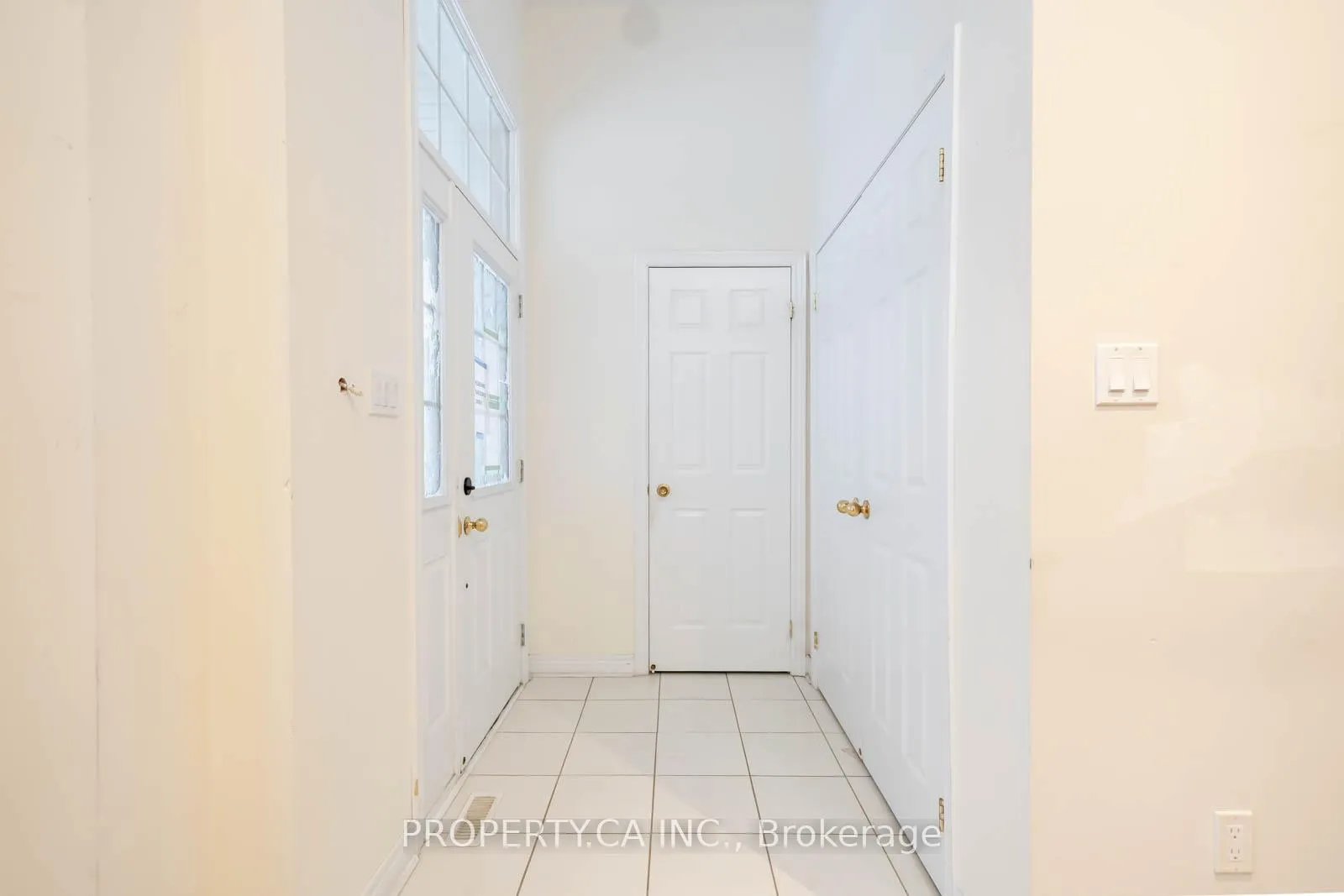 Photo 16 of 120 Braebrook Drive, Whitby, Rolling Acres — HOMEH