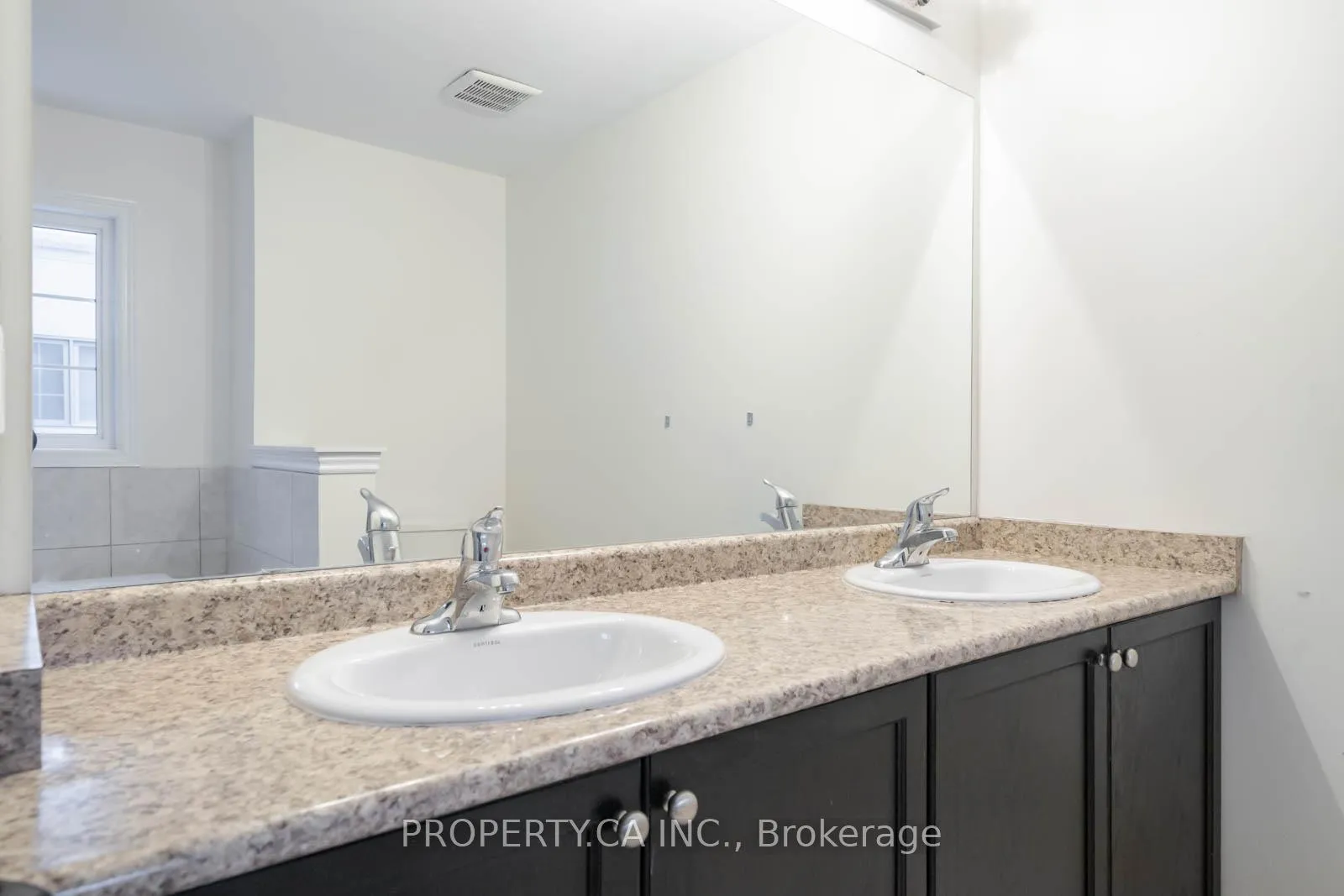 Photo 19 of 120 Braebrook Drive, Whitby, Rolling Acres — HOMEH
