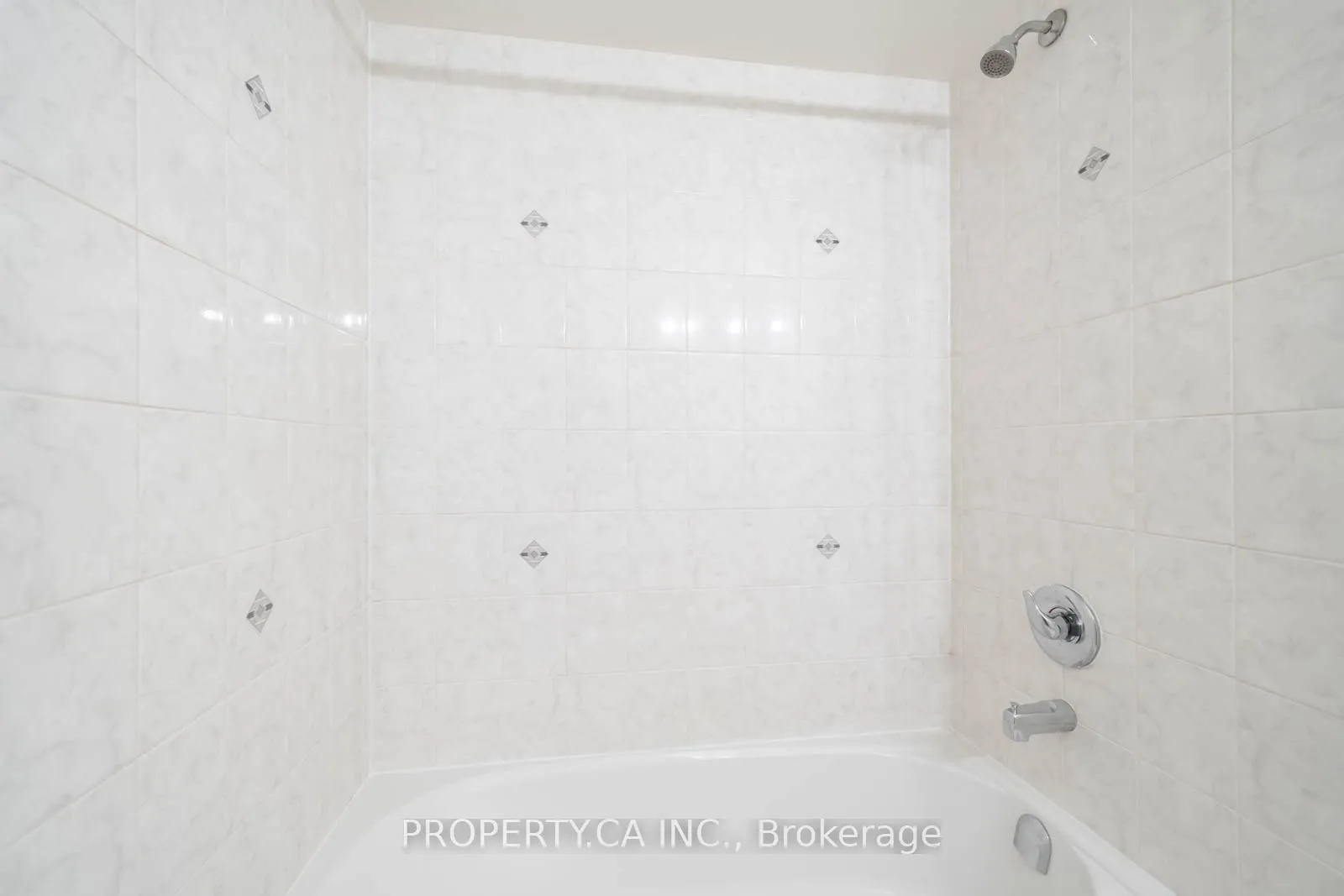 Photo 33 of 120 Braebrook Drive, Whitby, Rolling Acres — HOMEH