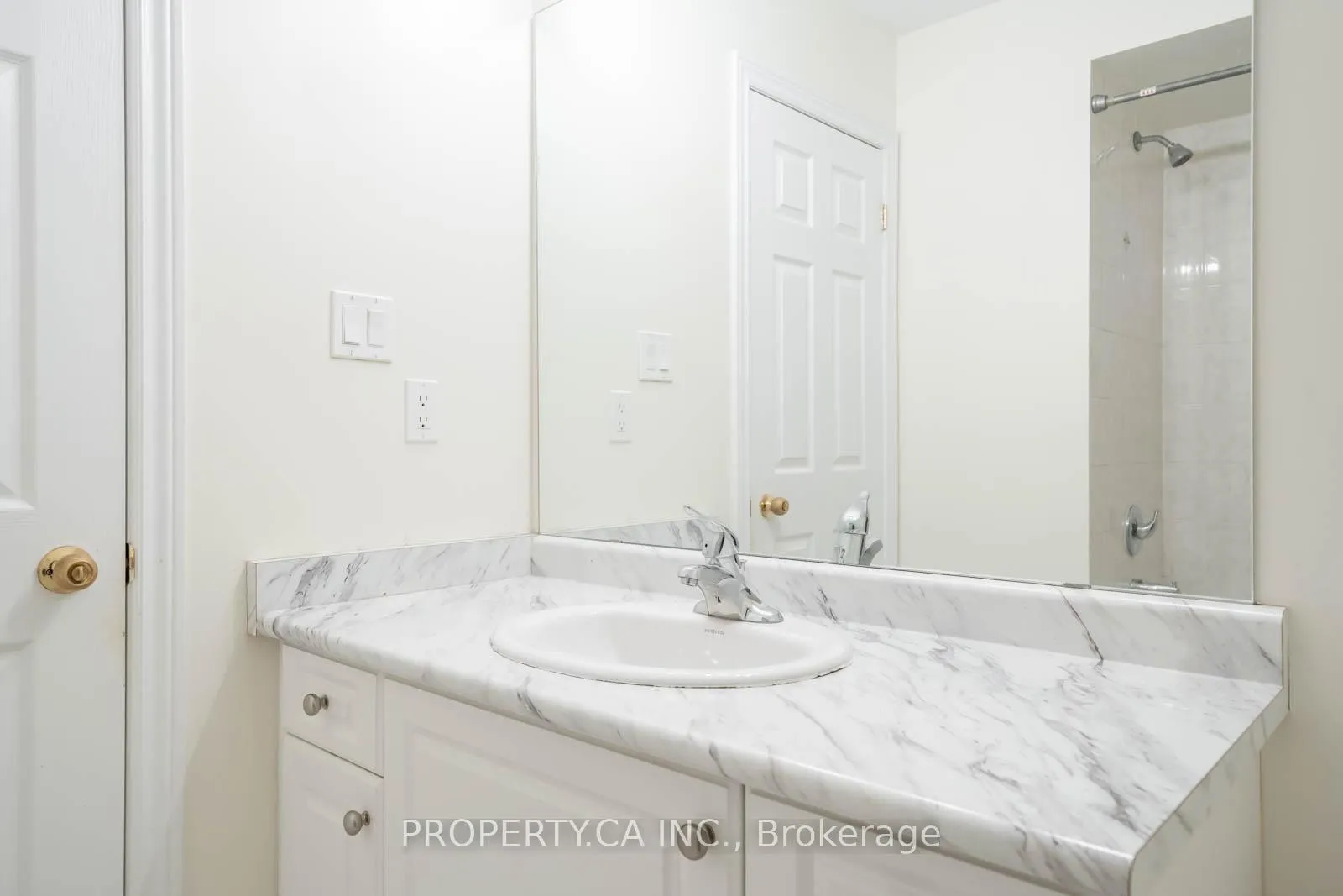 Photo 34 of 120 Braebrook Drive, Whitby, Rolling Acres — HOMEH