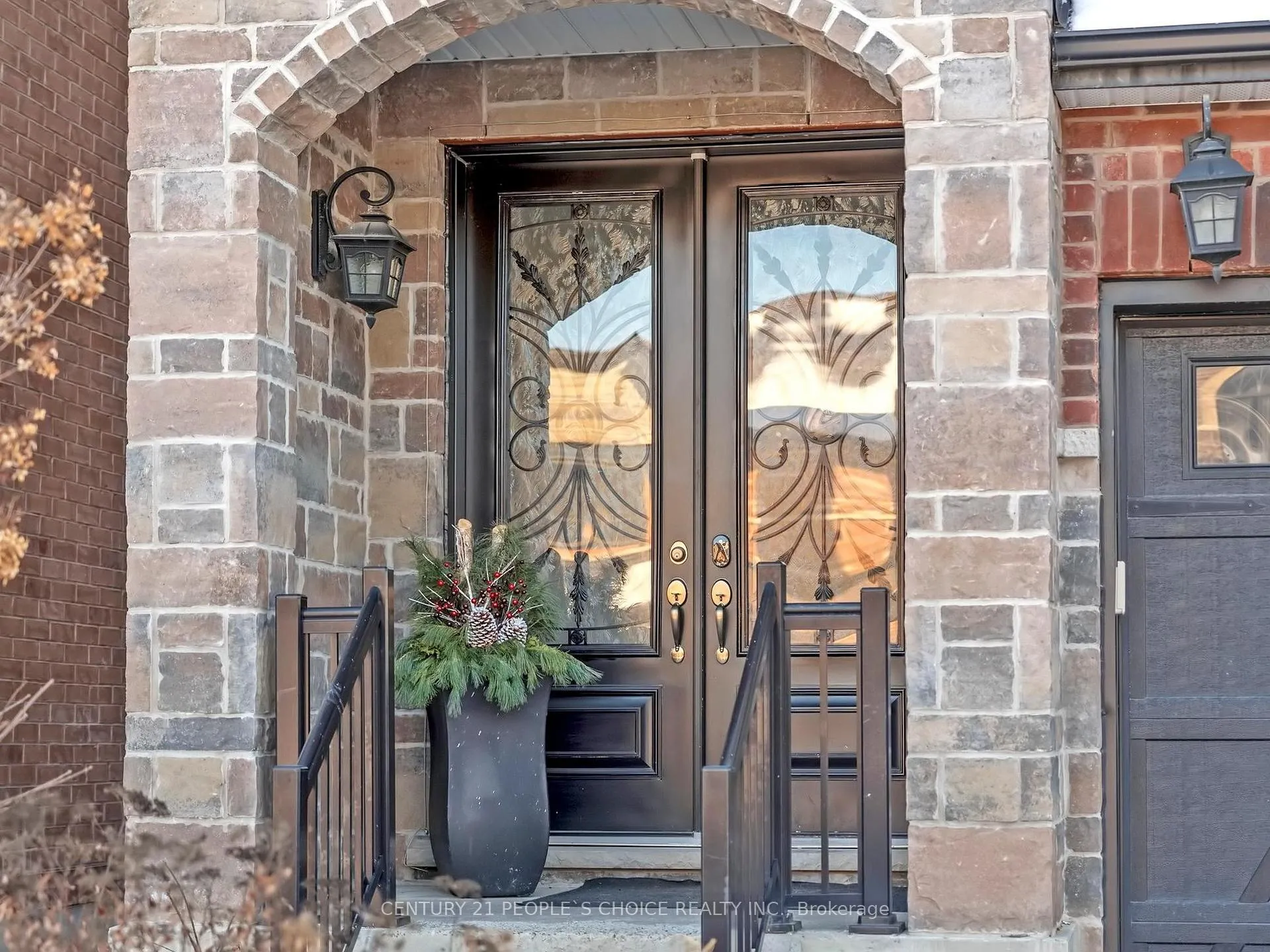 Photo 2 of 71 Walker Boulevard, New Tecumseth, Alliston — HOMEH