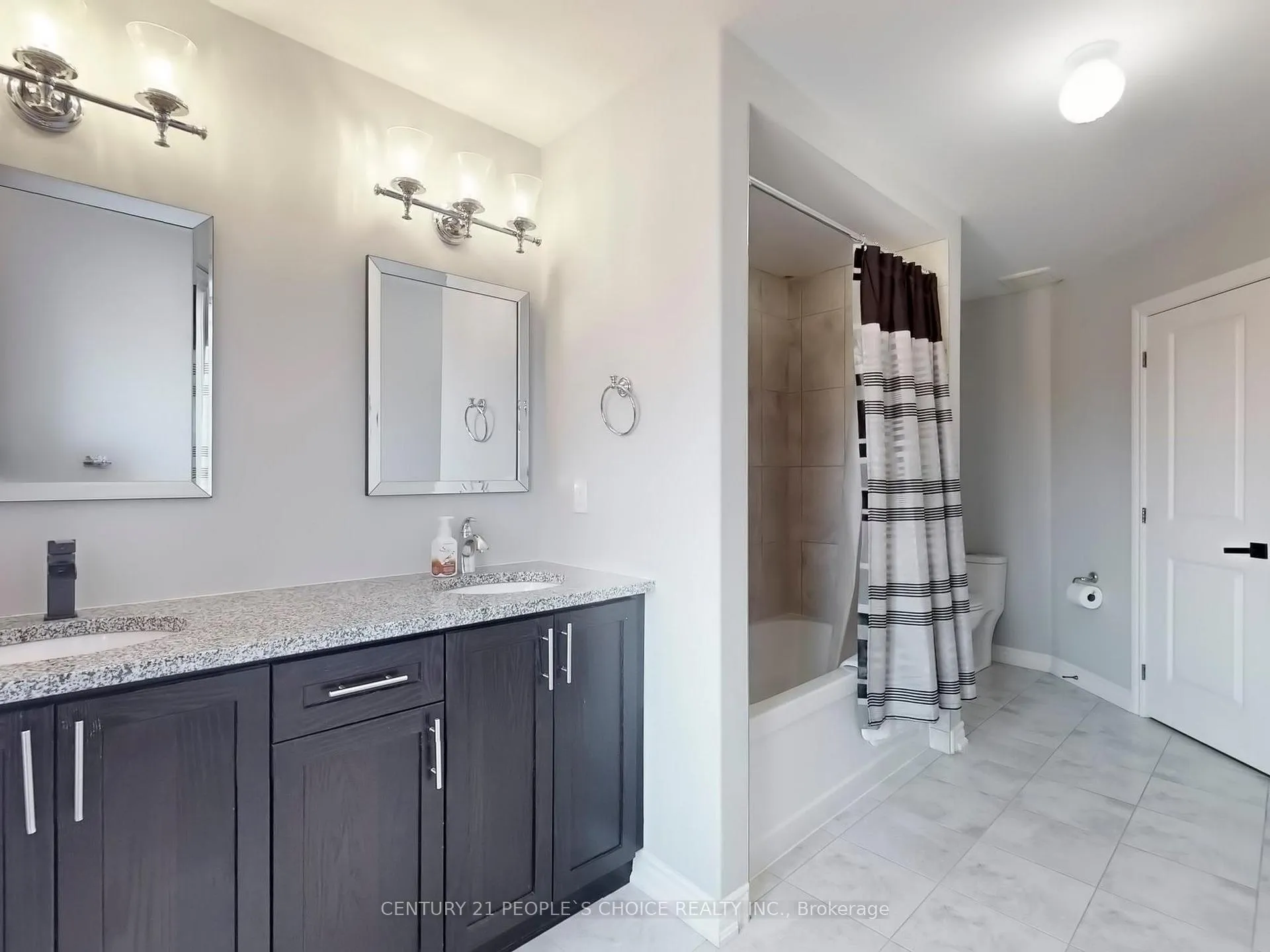 Photo 23 of 71 Walker Boulevard, New Tecumseth, Alliston — HOMEH