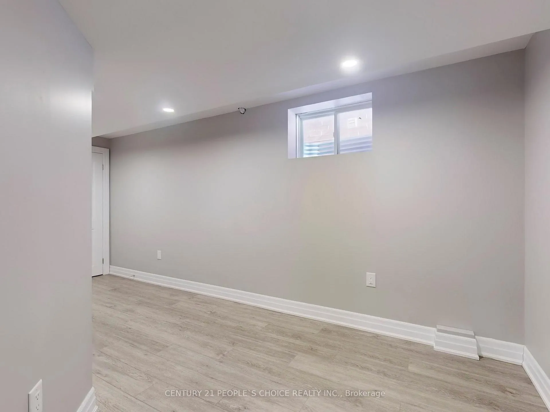 Photo 36 of 71 Walker Boulevard, New Tecumseth, Alliston — HOMEH