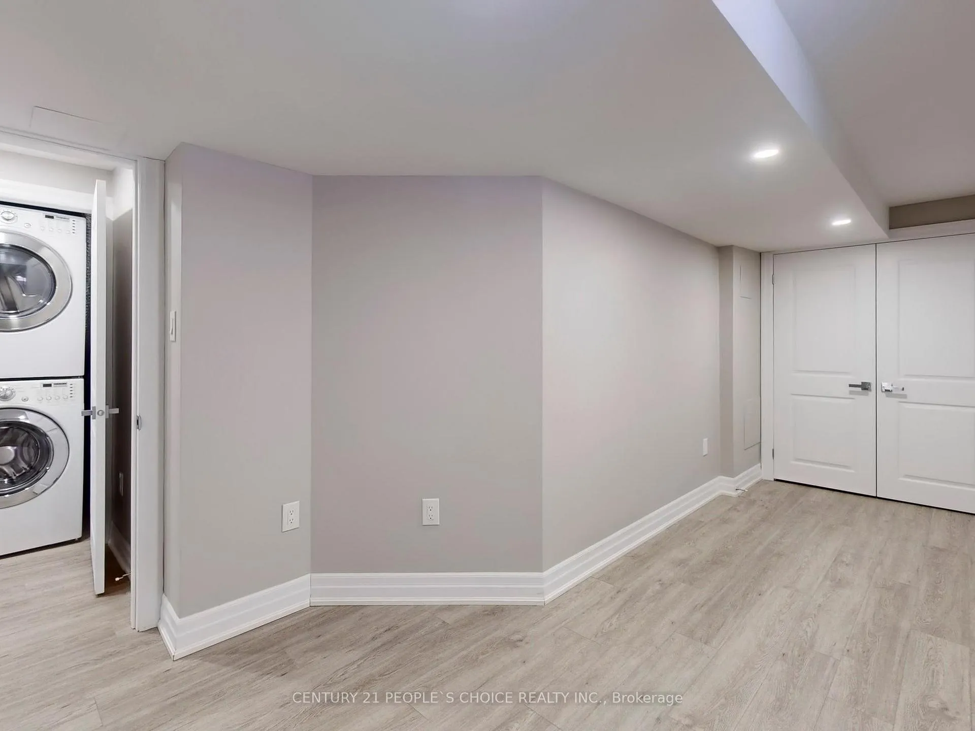 Photo 37 of 71 Walker Boulevard, New Tecumseth, Alliston — HOMEH