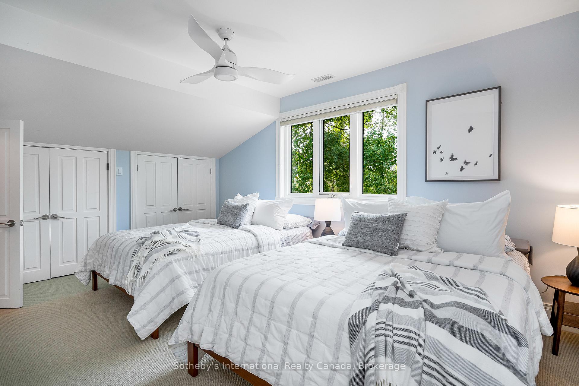 Photo 10 of 164 Bartlett Boulevard, Collingwood — HOMEH