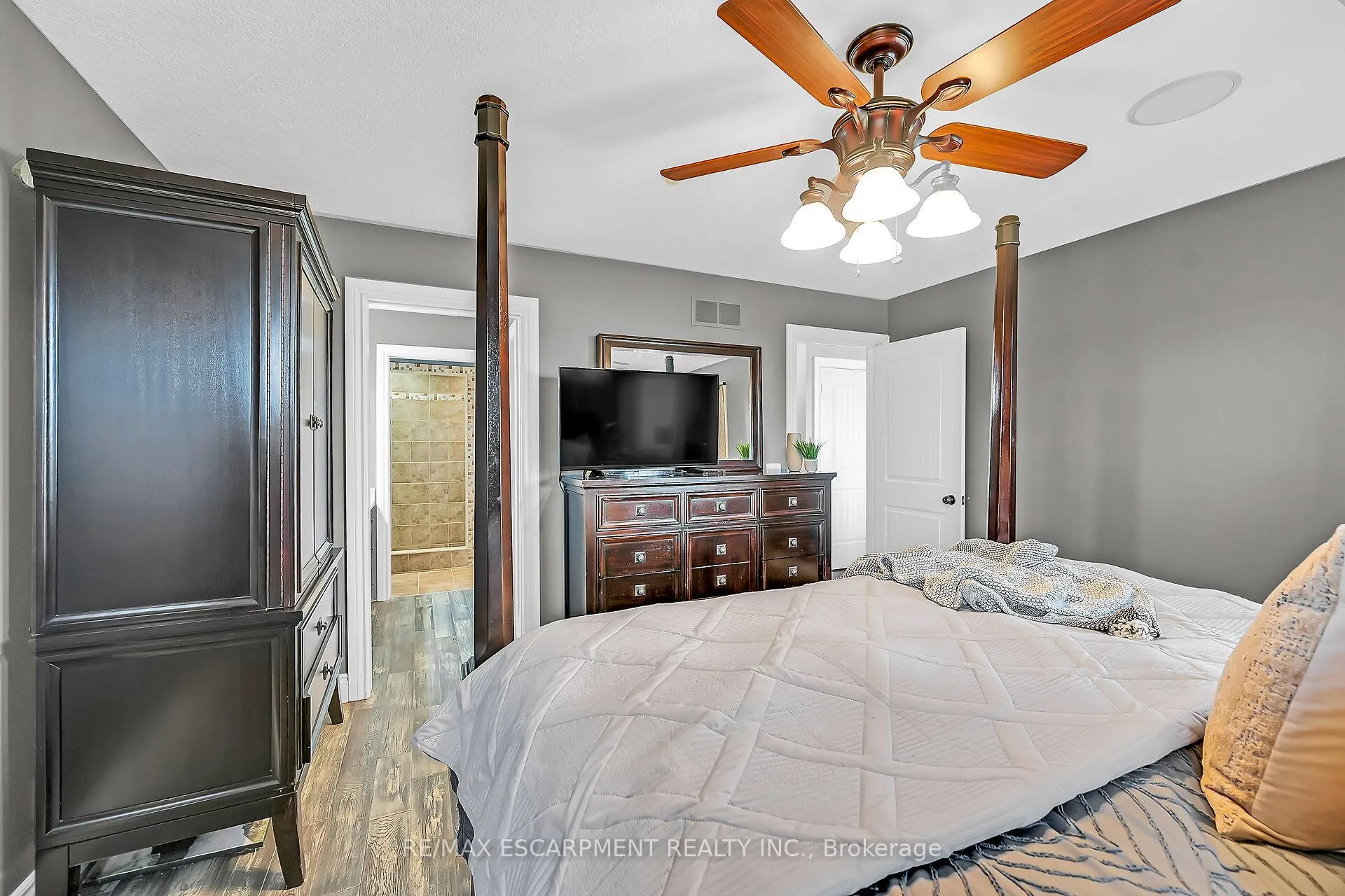 Photo 15 of 774 Kohler Road, Haldimand — HOMEH