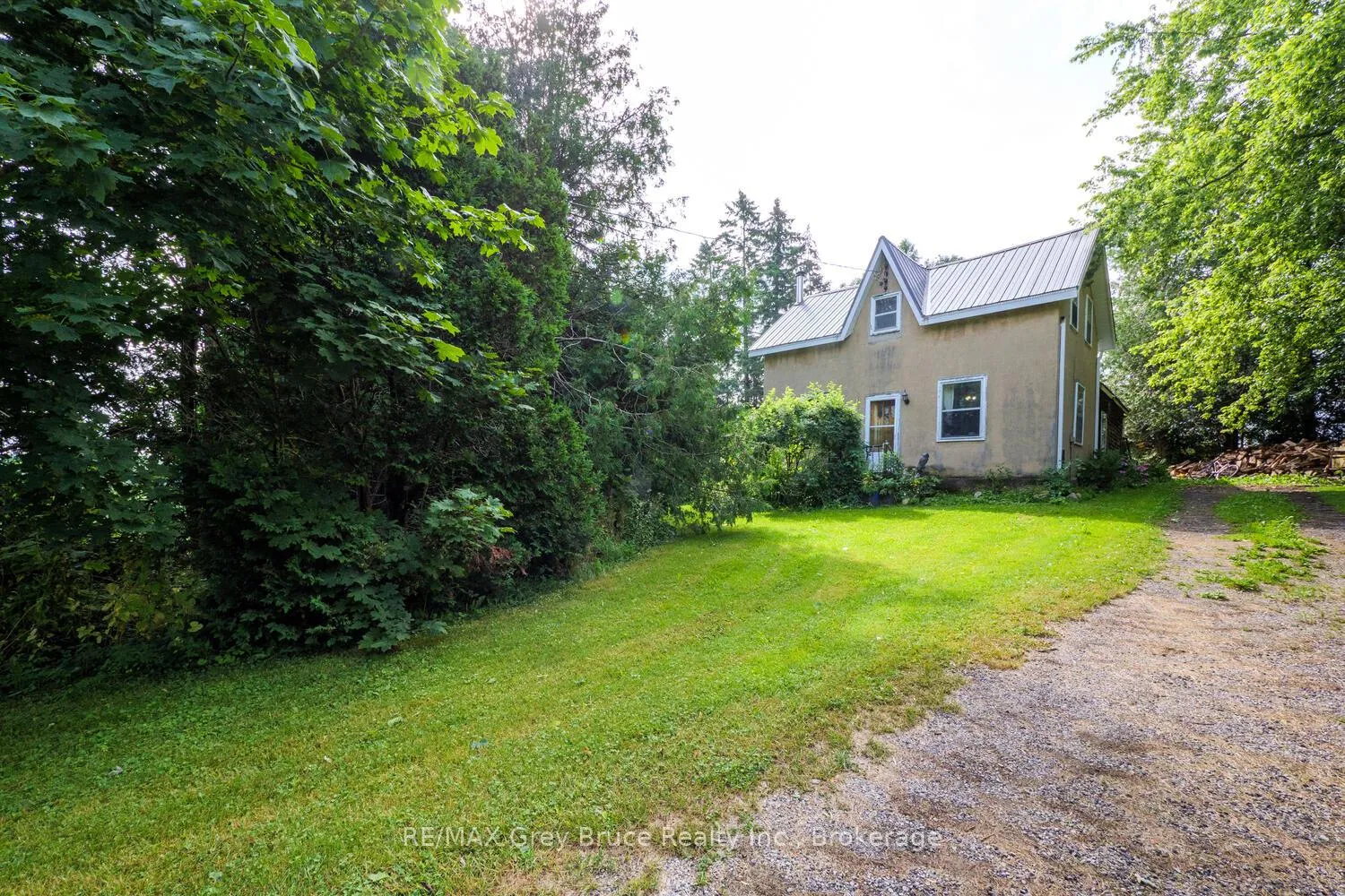 Photo 1 of 845258 Deviation Road, Grey Highlands — HOMEH